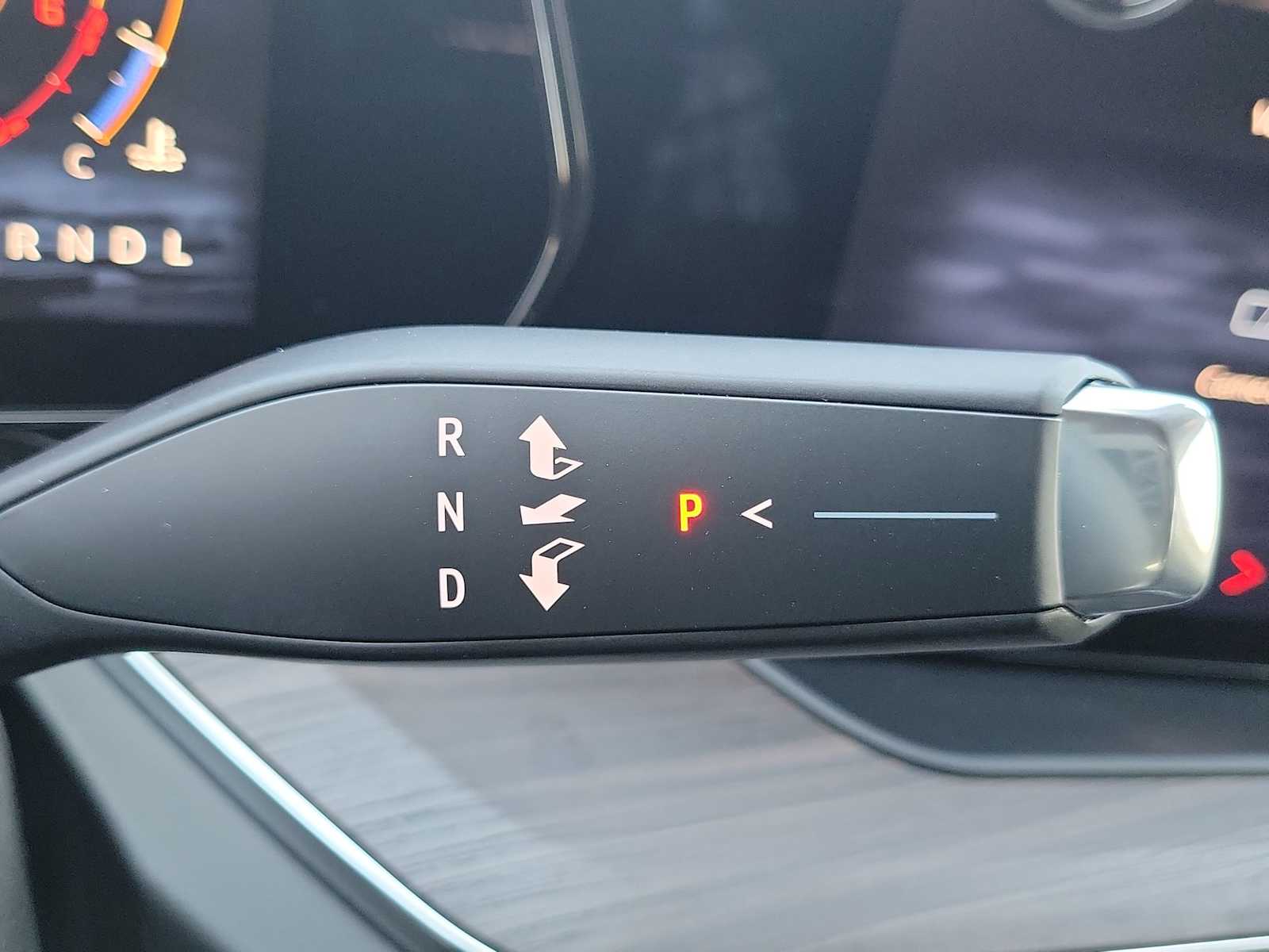 Thumbnail: 2026 Chevrolet Suburban - 21