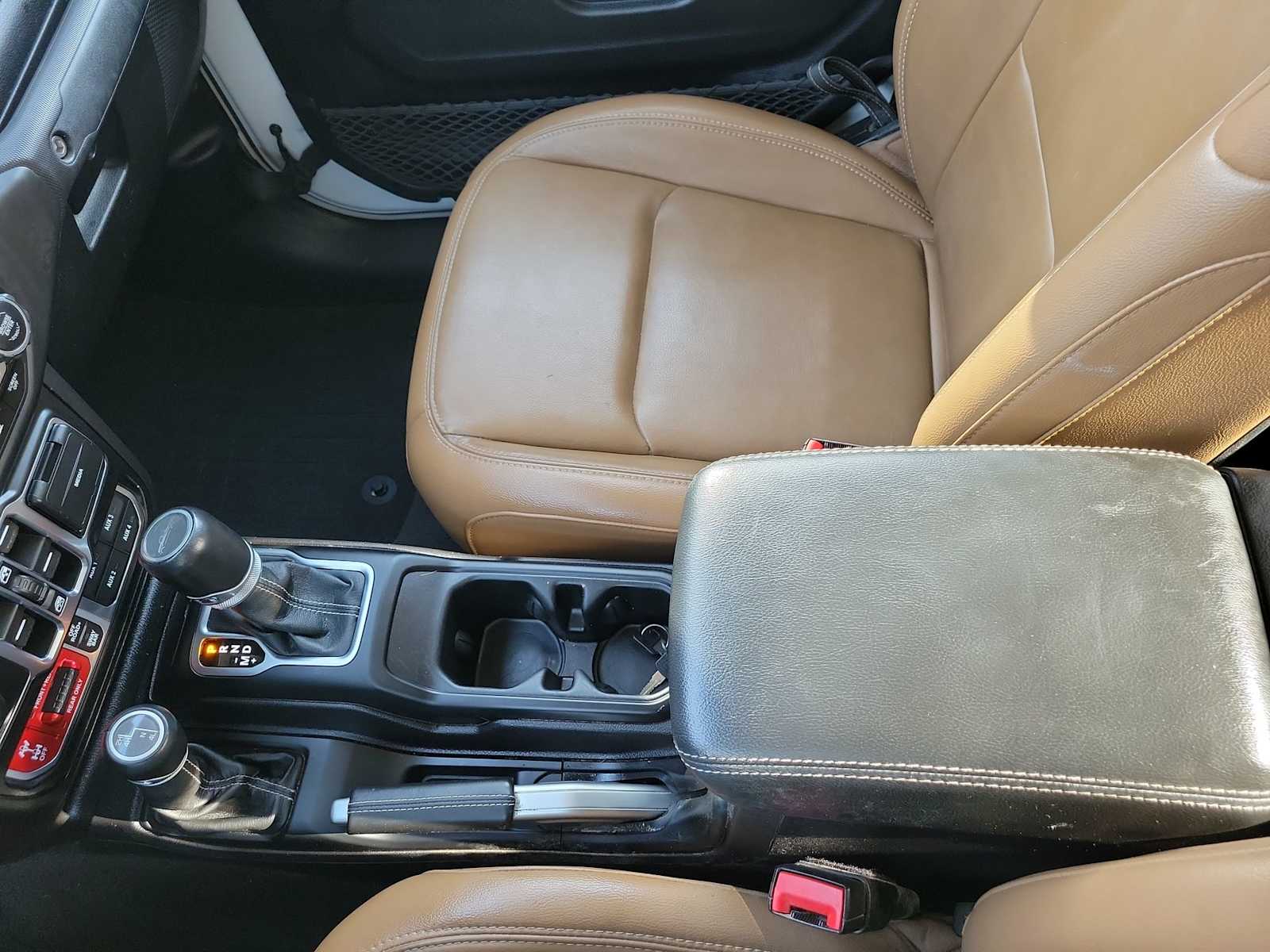 Thumbnail: 2021 Jeep Gladiator - 24