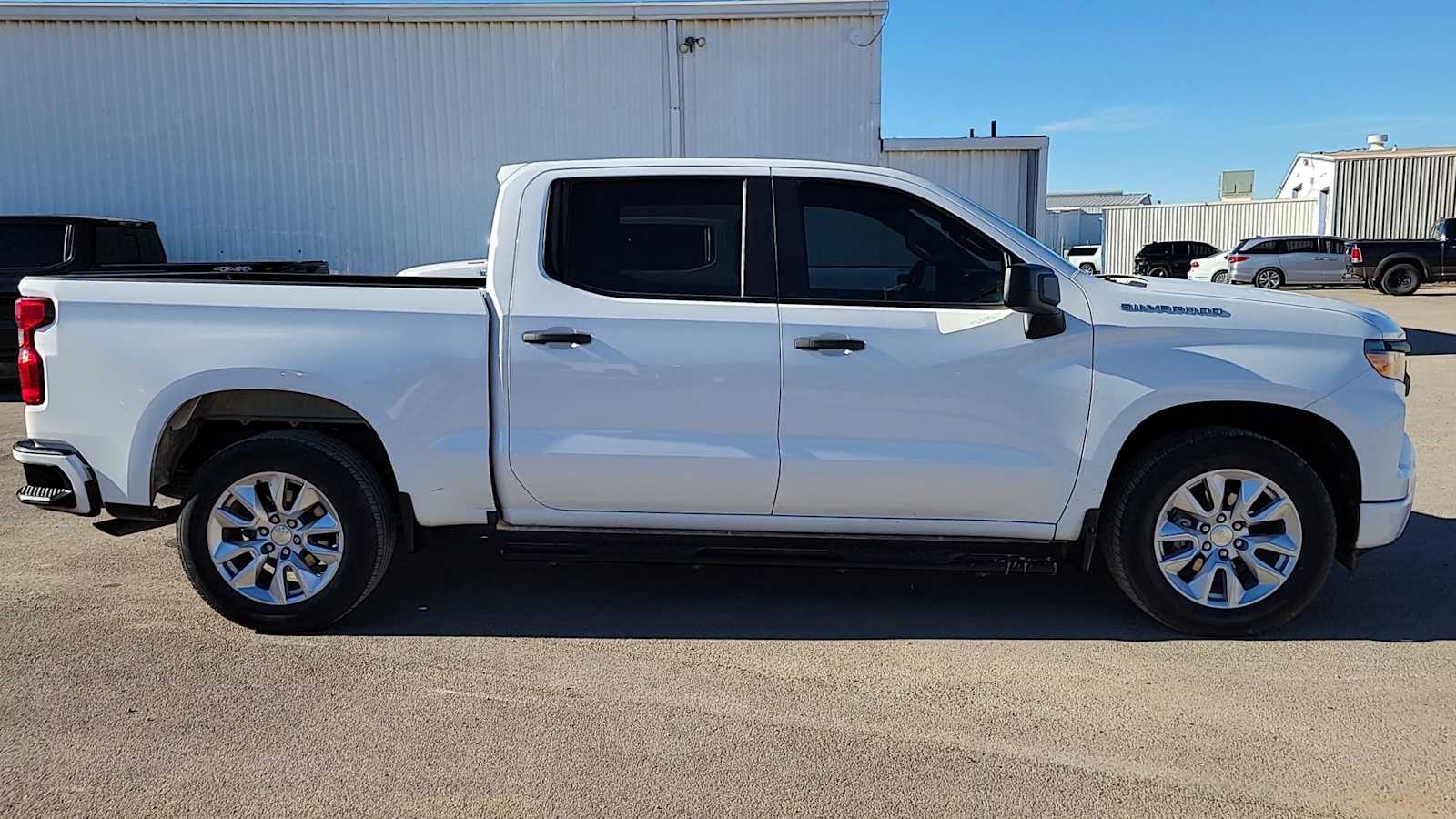 Thumbnail: 2022 Chevrolet Silverado 1500 - 9