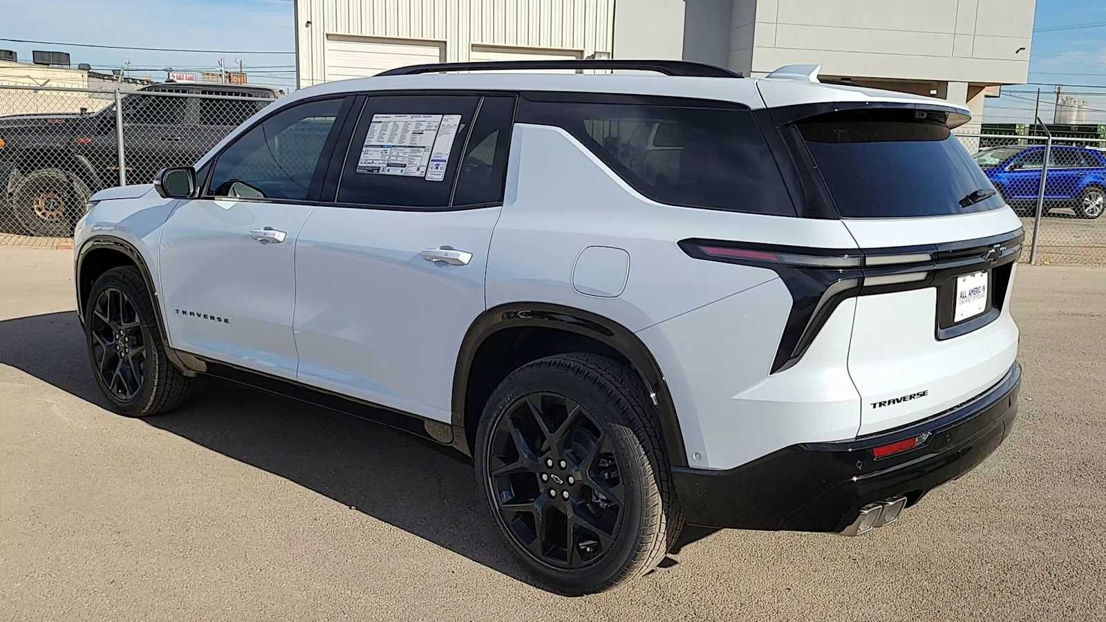 Thumbnail: 2026 Chevrolet Traverse - 6