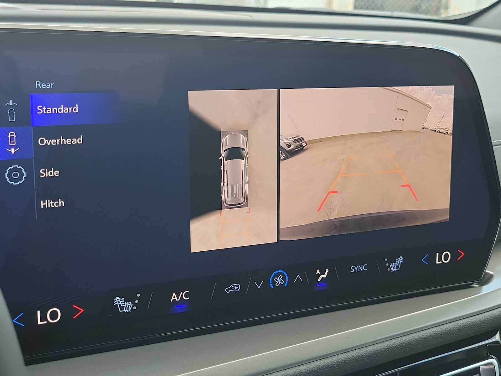 Thumbnail: 2026 Chevrolet Traverse - 28