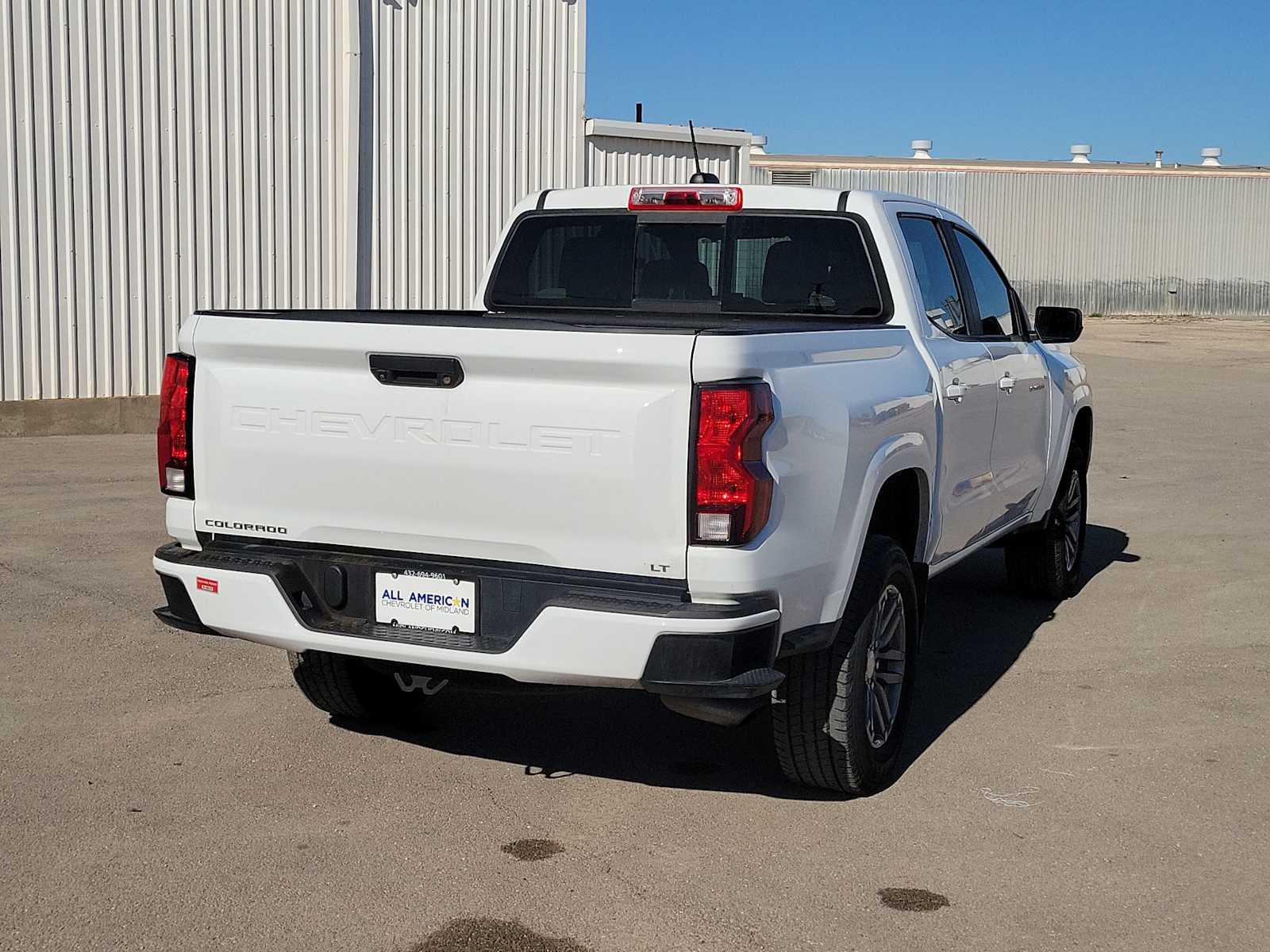 Thumbnail: 2023 Chevrolet Colorado - 8