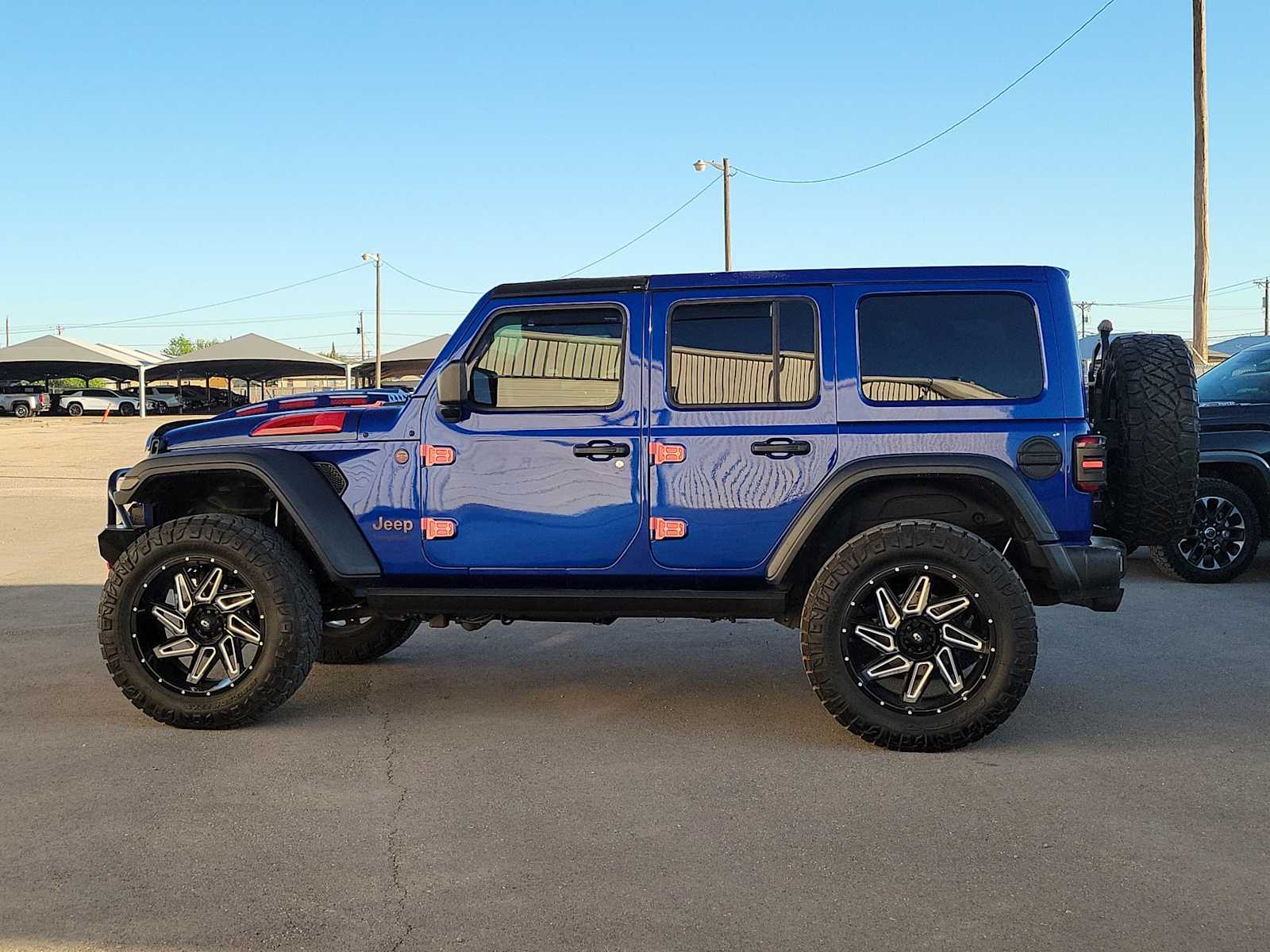 Thumbnail: 2019 Jeep Wrangler - 5