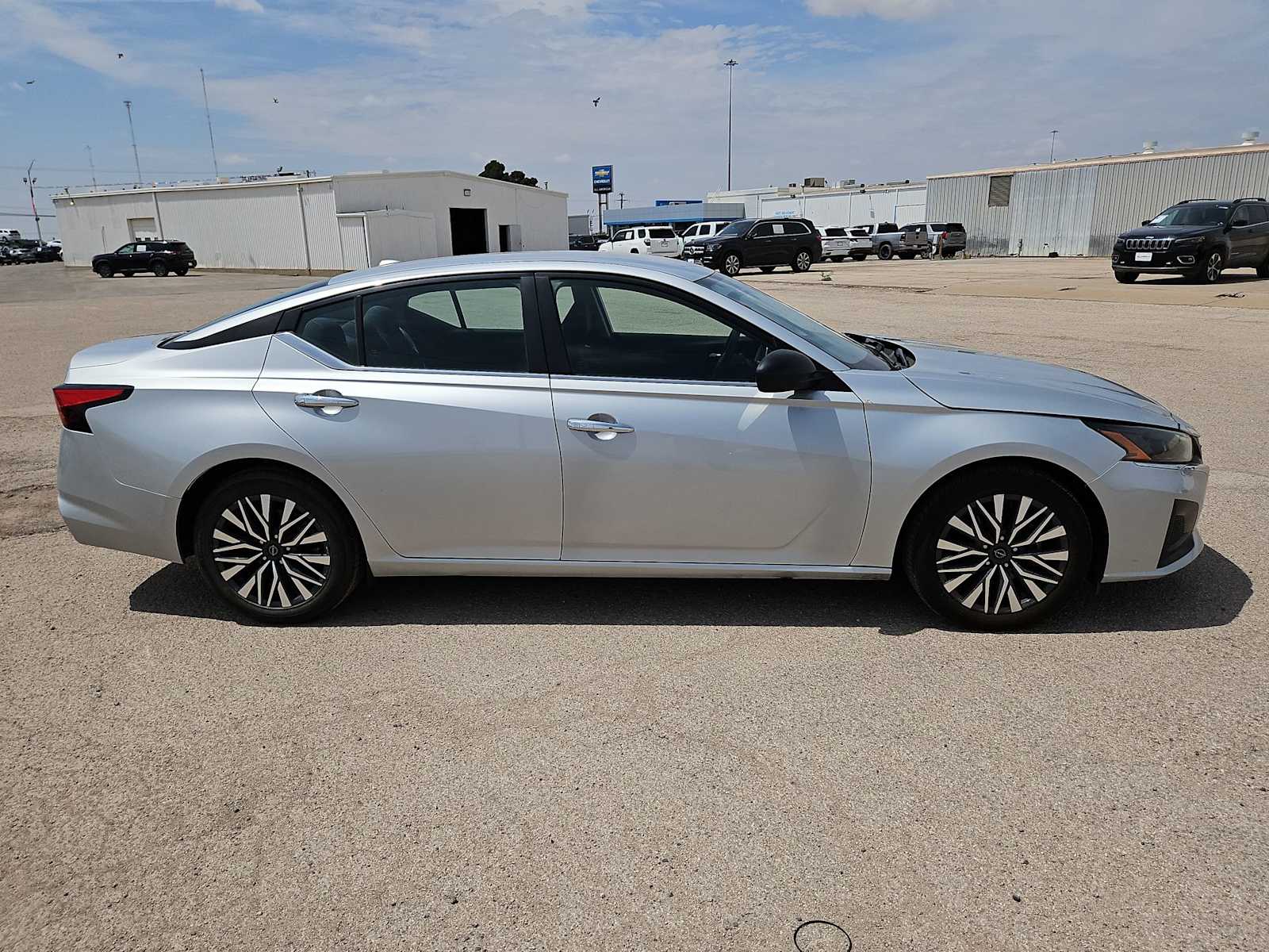 Thumbnail: 2024 Nissan Altima - 9