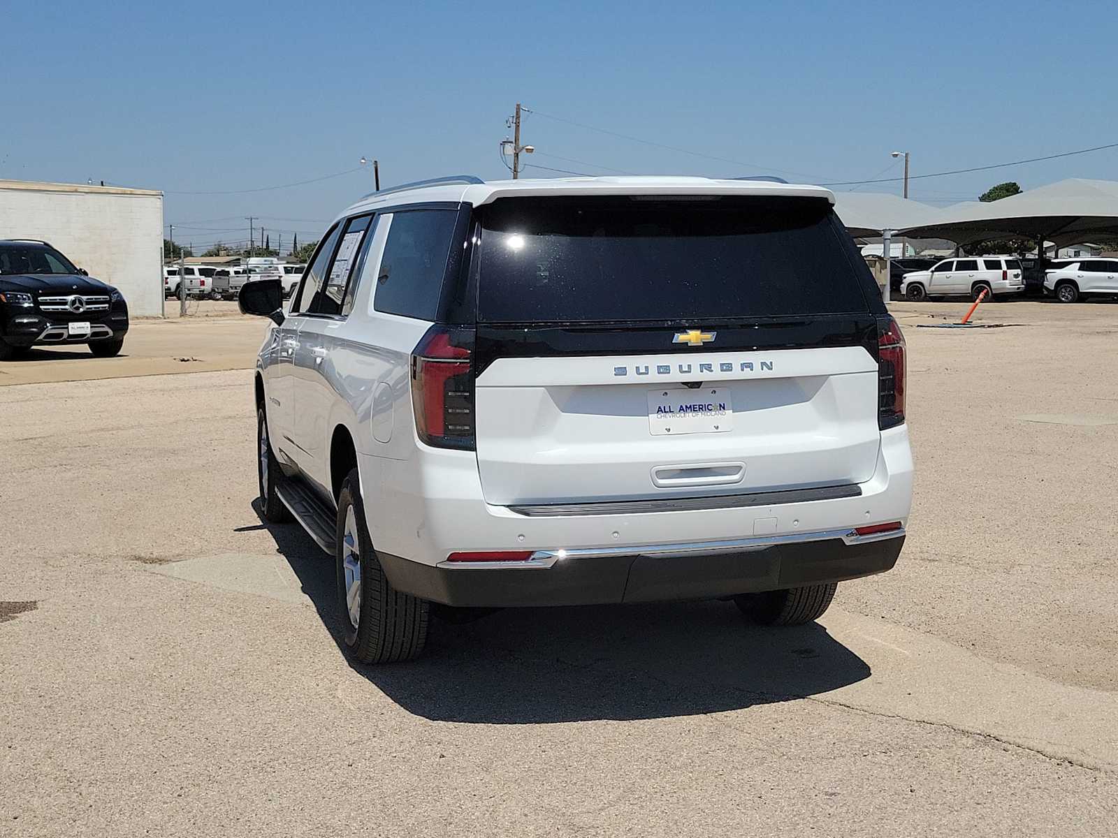 Thumbnail: 2026 Chevrolet Suburban - 6