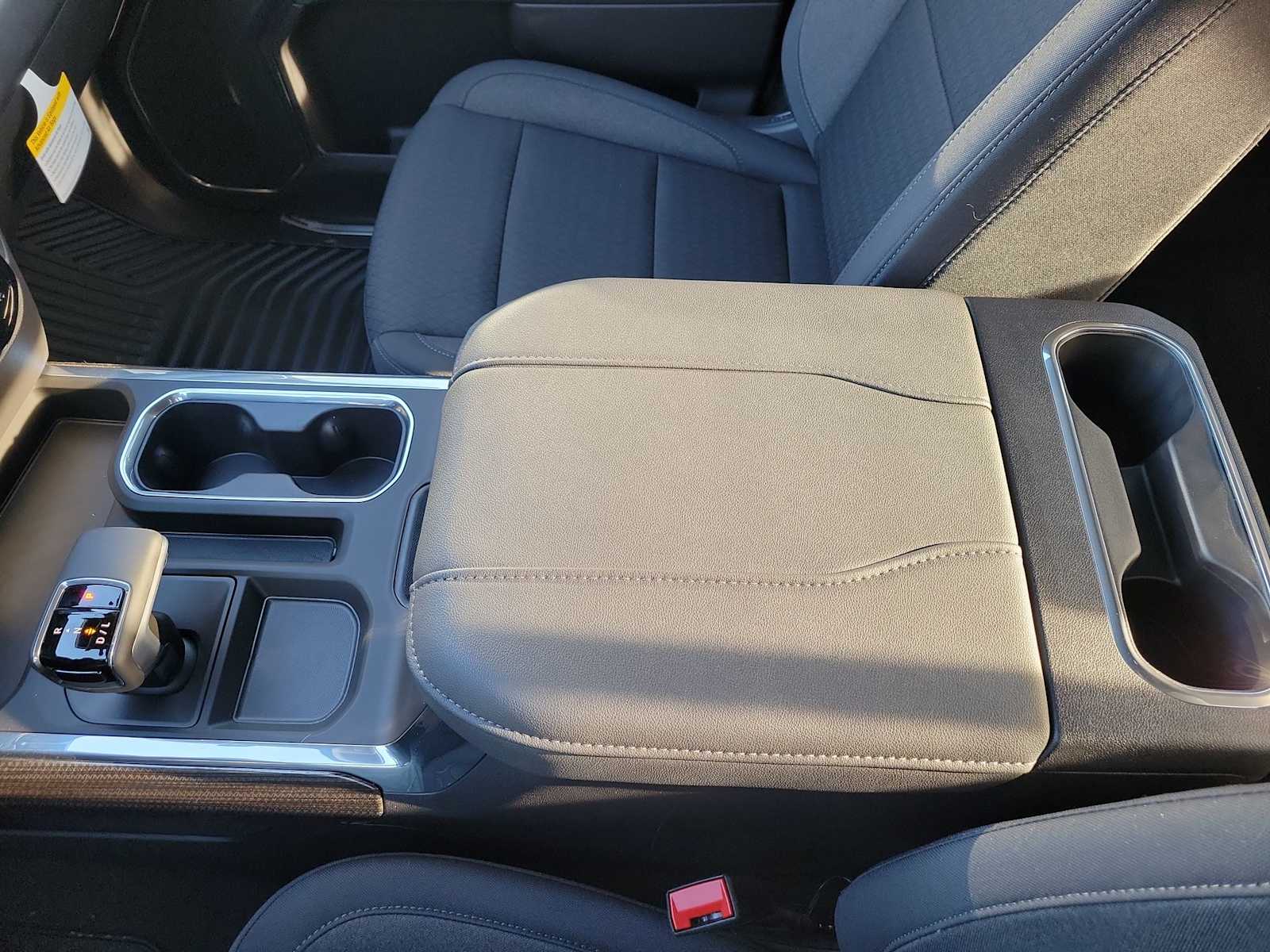 Thumbnail: 2026 Chevrolet Silverado 1500 - 19