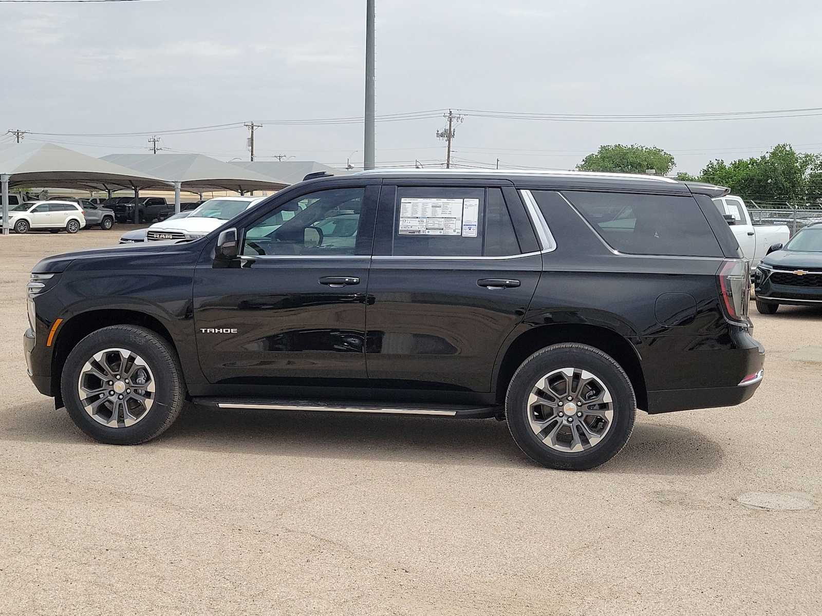 Thumbnail: 2026 Chevrolet Tahoe - 5