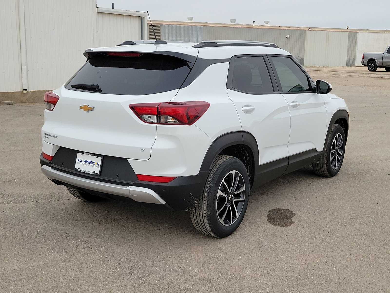Thumbnail: 2026 Chevrolet TrailBlazer - 8