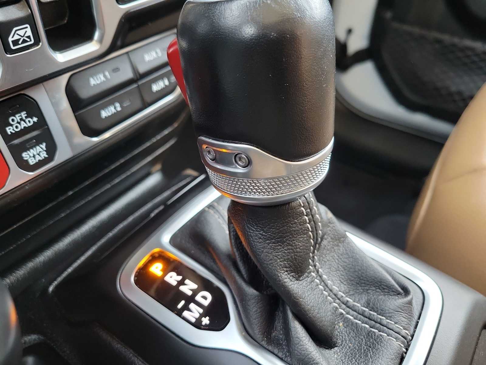 Thumbnail: 2021 Jeep Gladiator - 25