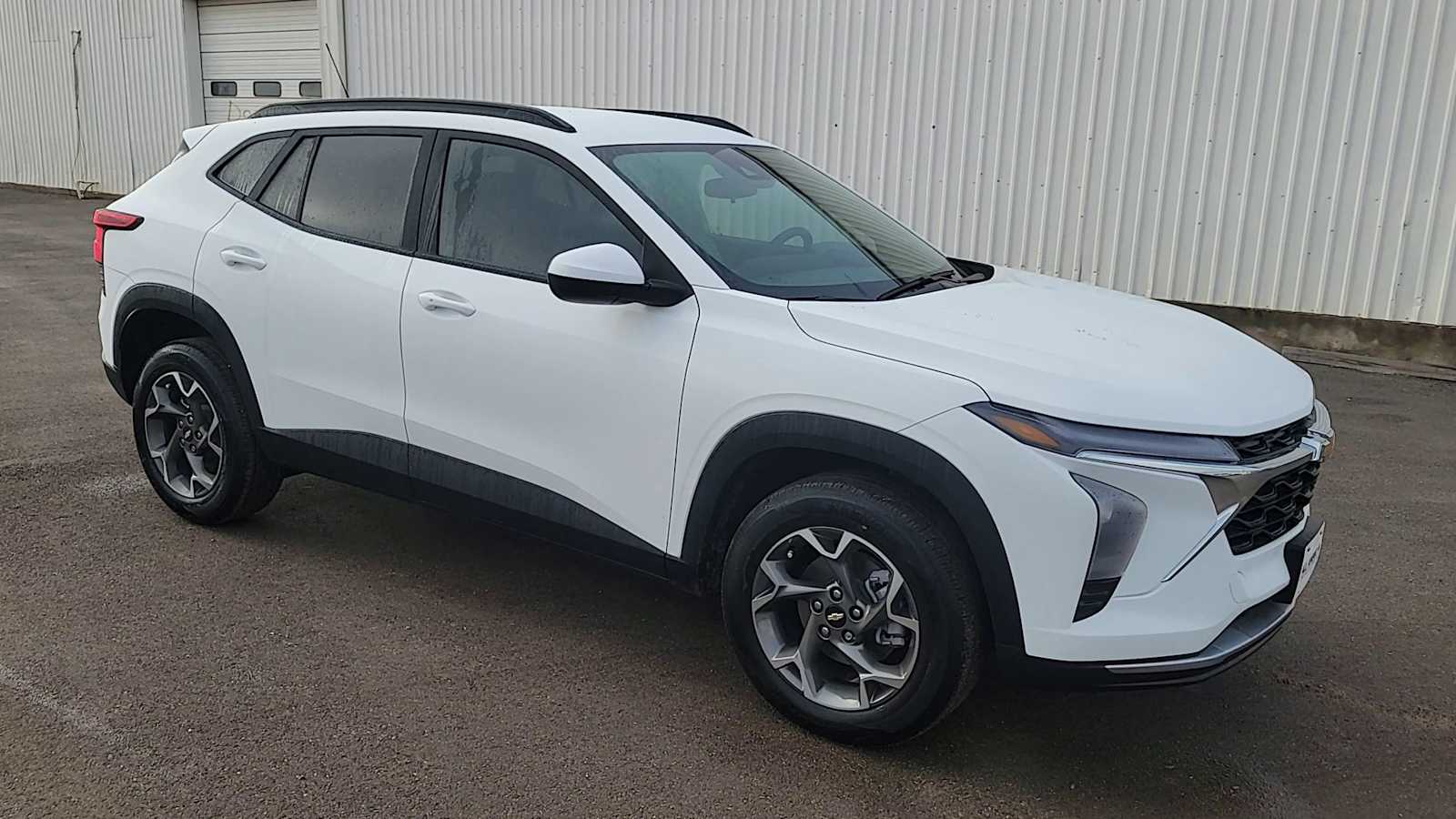 Thumbnail: 2026 Chevrolet Trax - 2