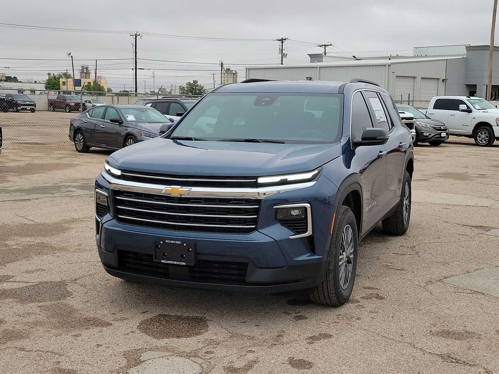 Thumbnail: 2026 Chevrolet Traverse - 4