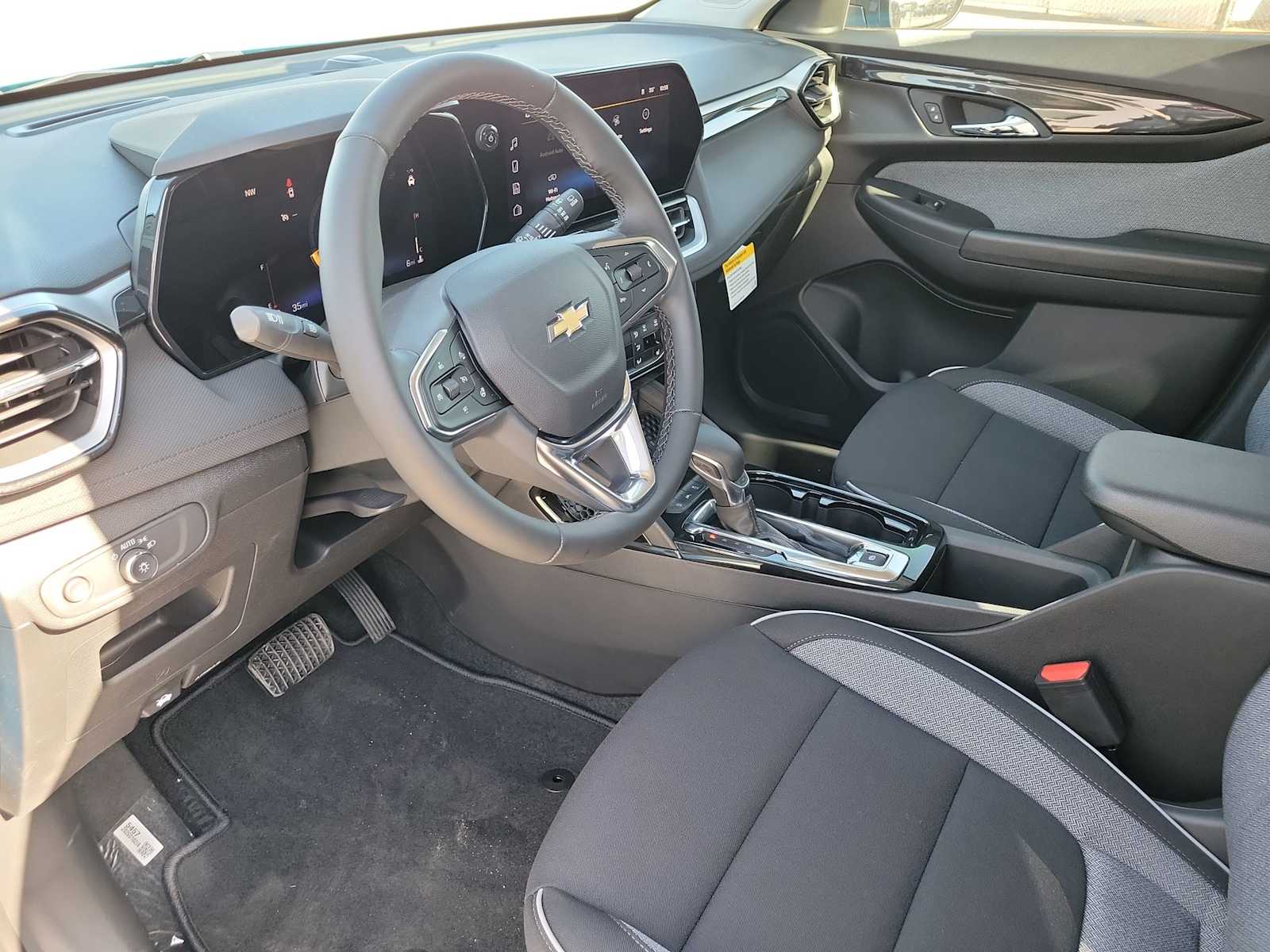 Thumbnail: 2026 Chevrolet TrailBlazer - 10