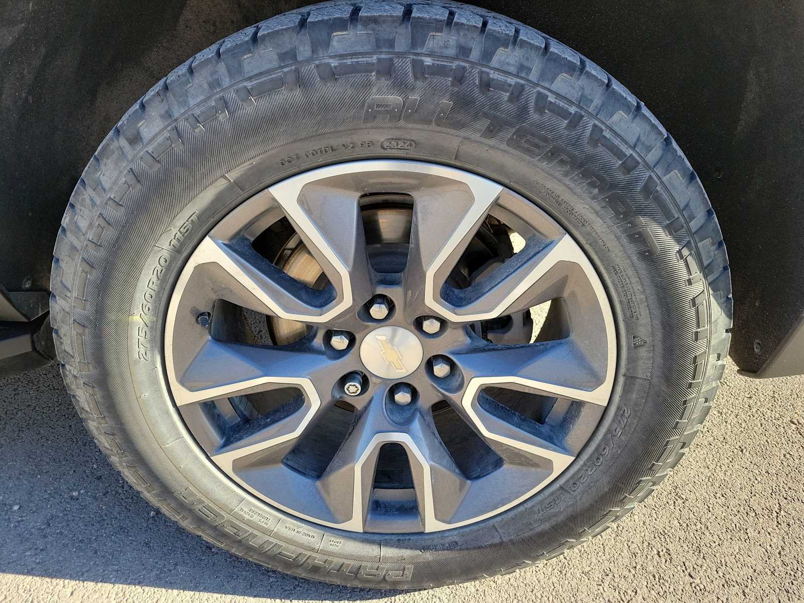 Thumbnail: 2022 Chevrolet Suburban - 16