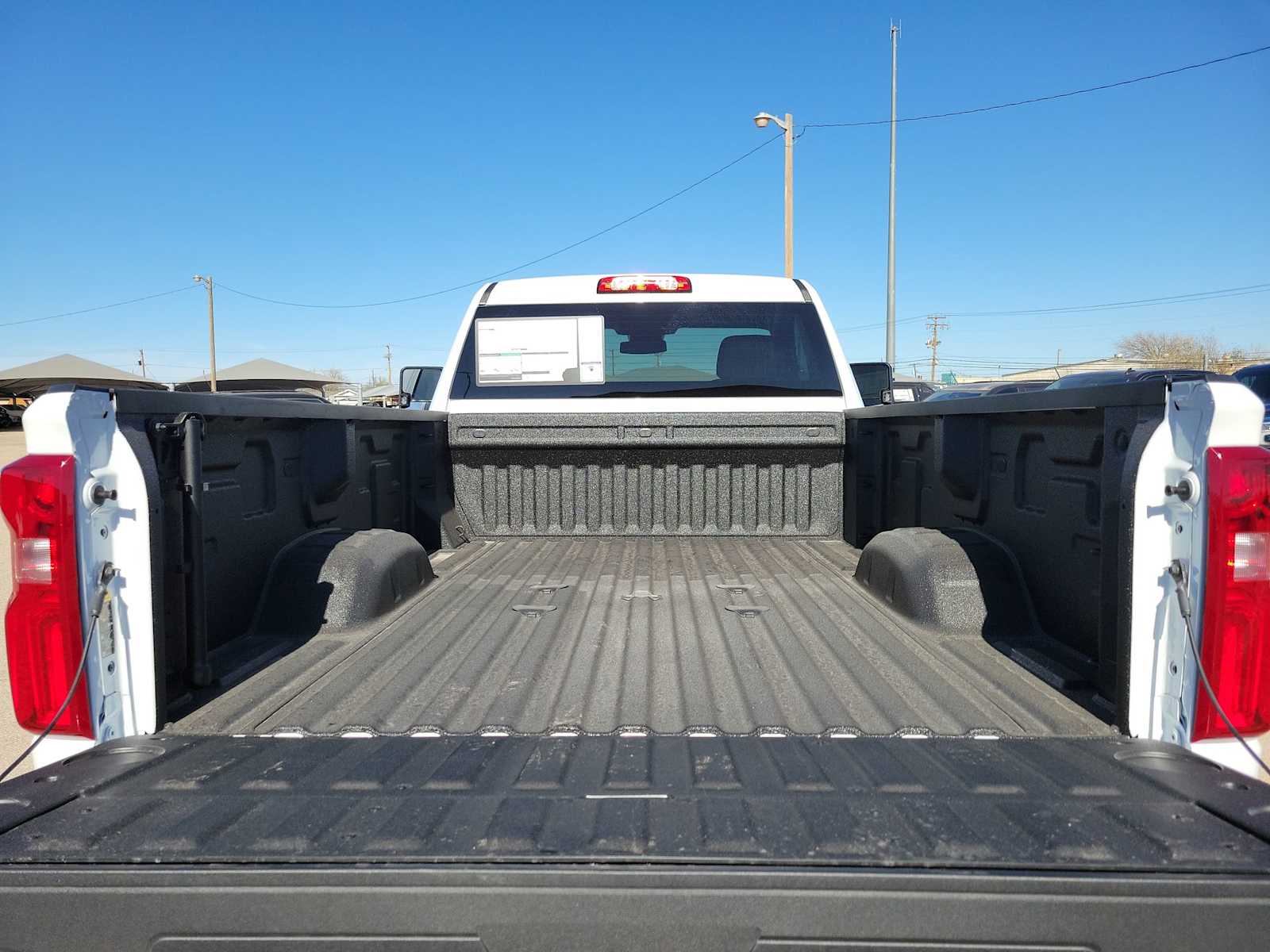 Thumbnail: 2025 Chevrolet Silverado 3500 - 19