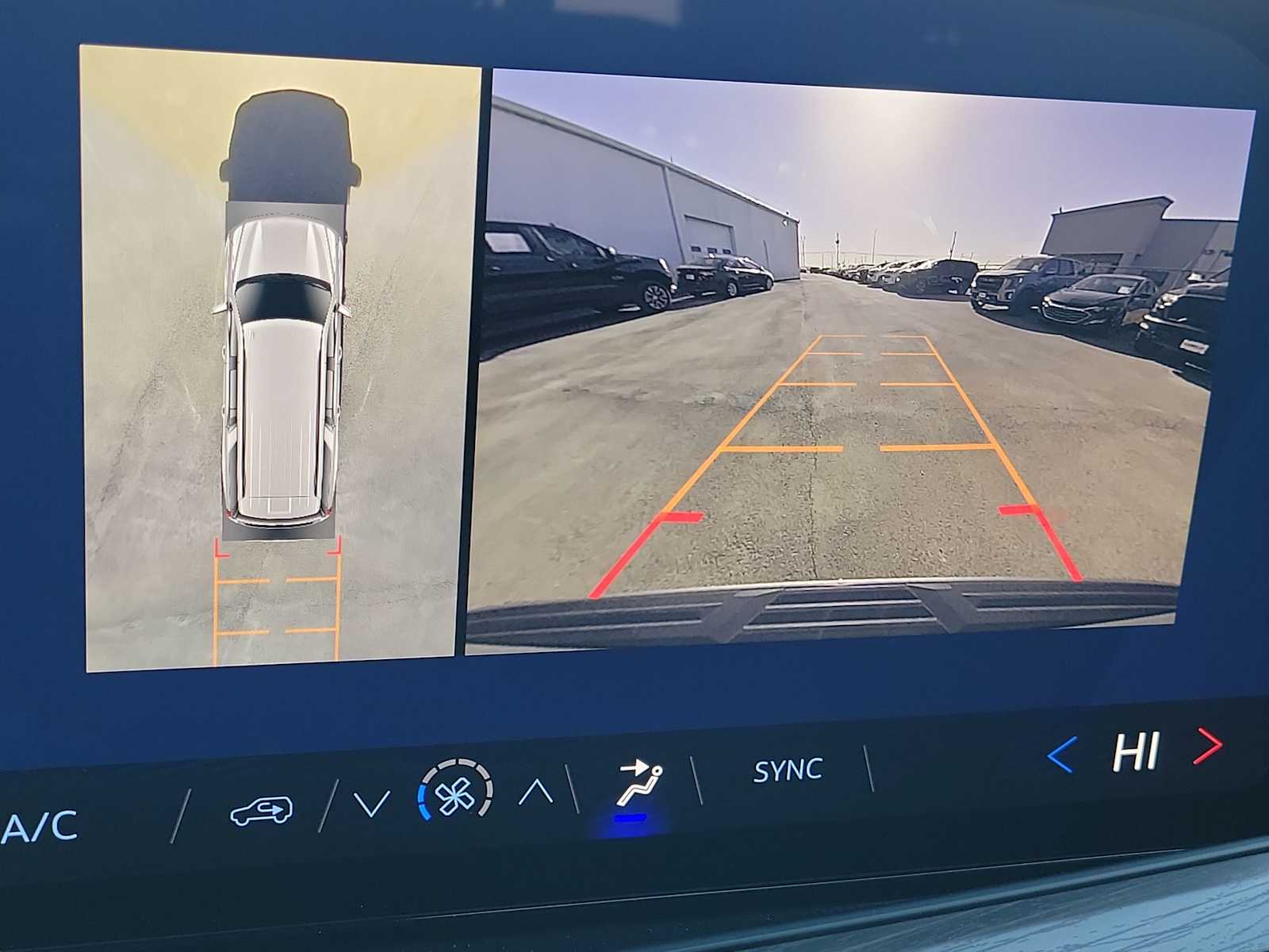 Thumbnail: 2026 Chevrolet Suburban - 28