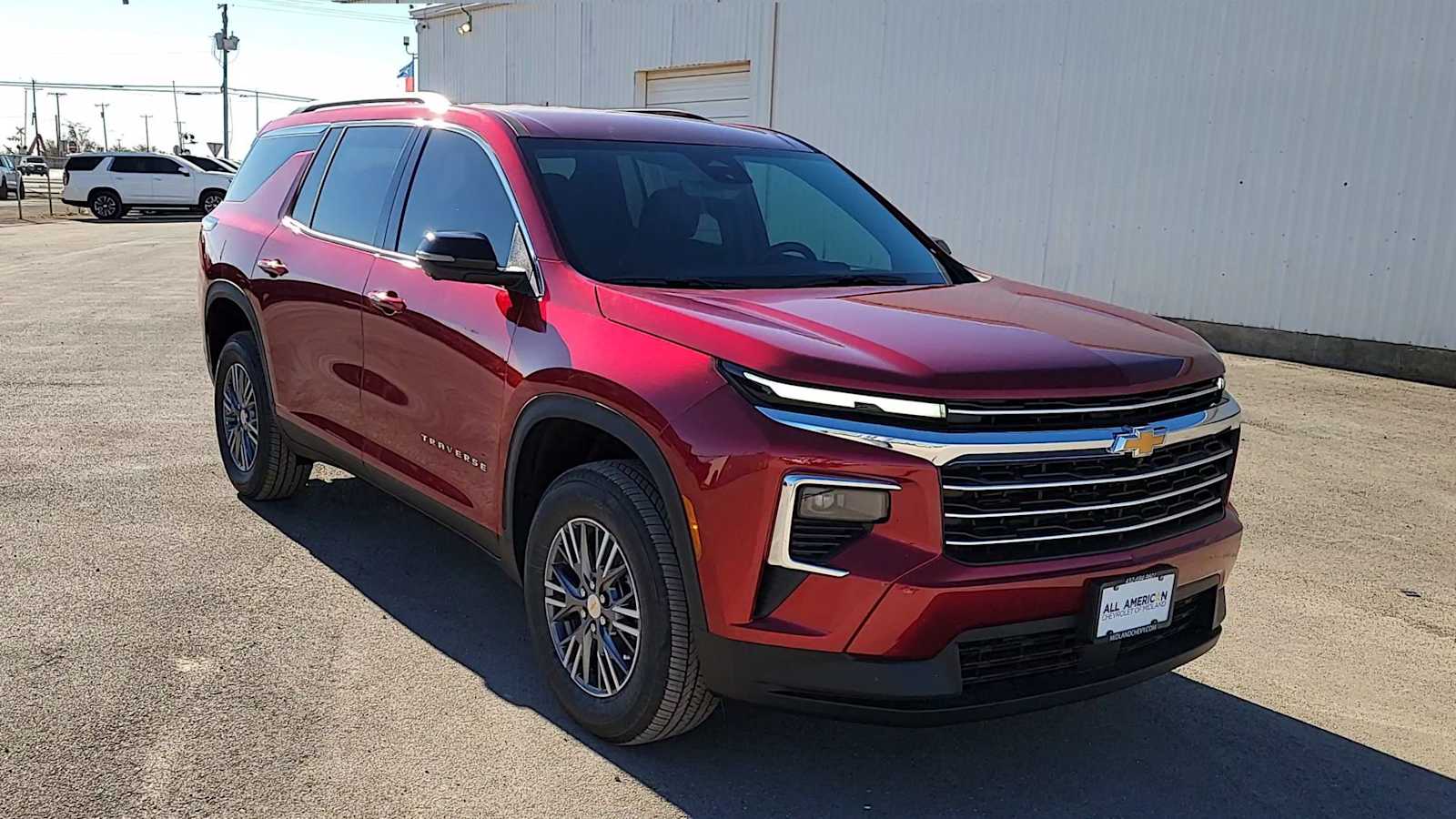 Thumbnail: 2026 Chevrolet Traverse - 2