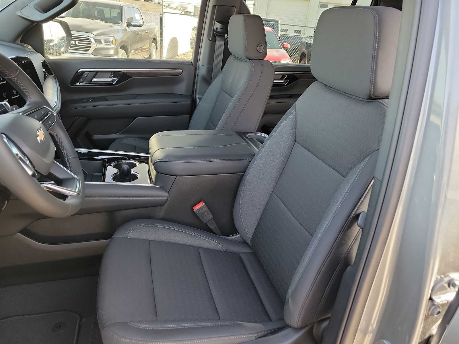 Thumbnail: 2026 Chevrolet Suburban - 19