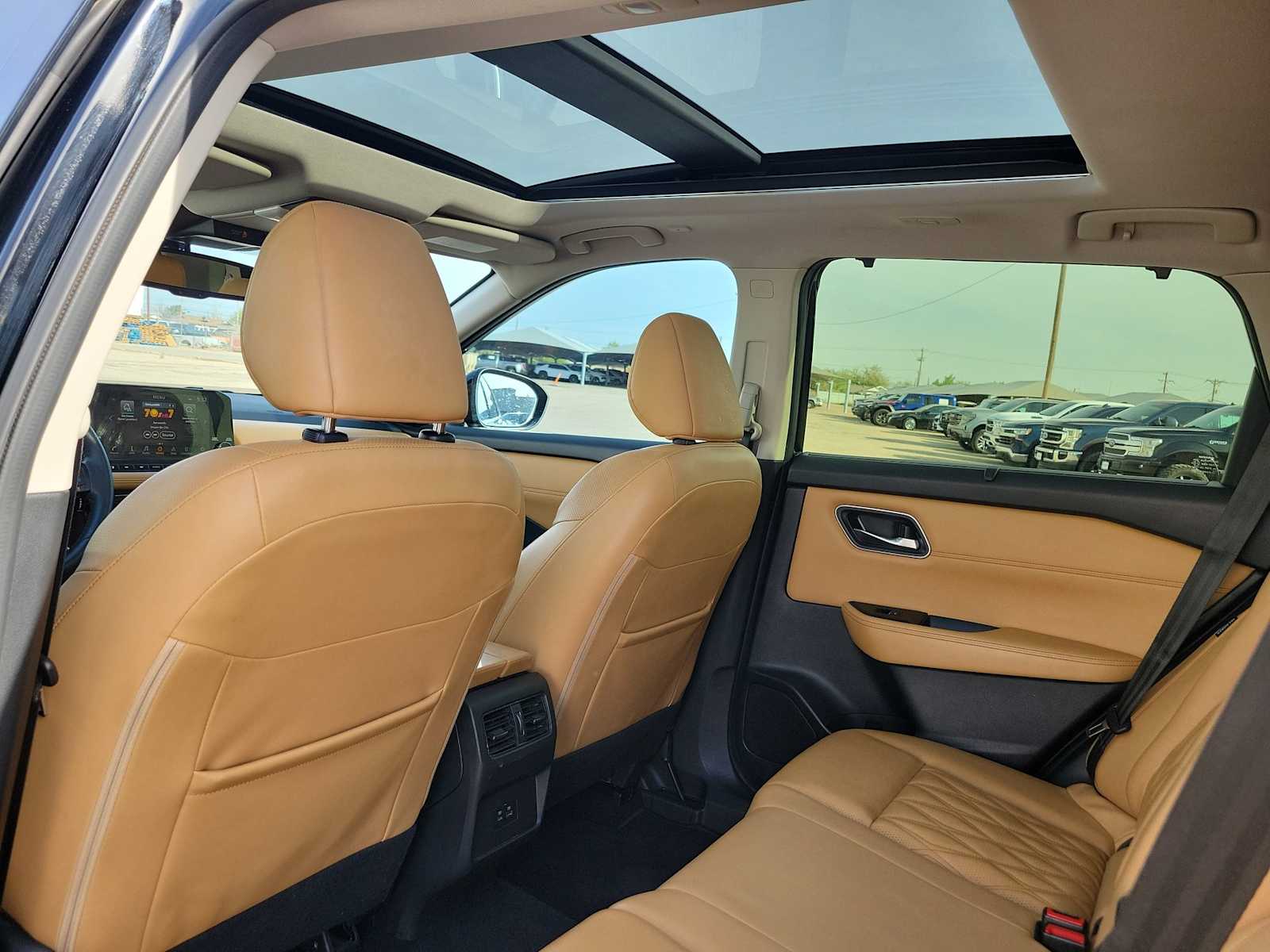 Thumbnail: 2023 Nissan Rogue - 16