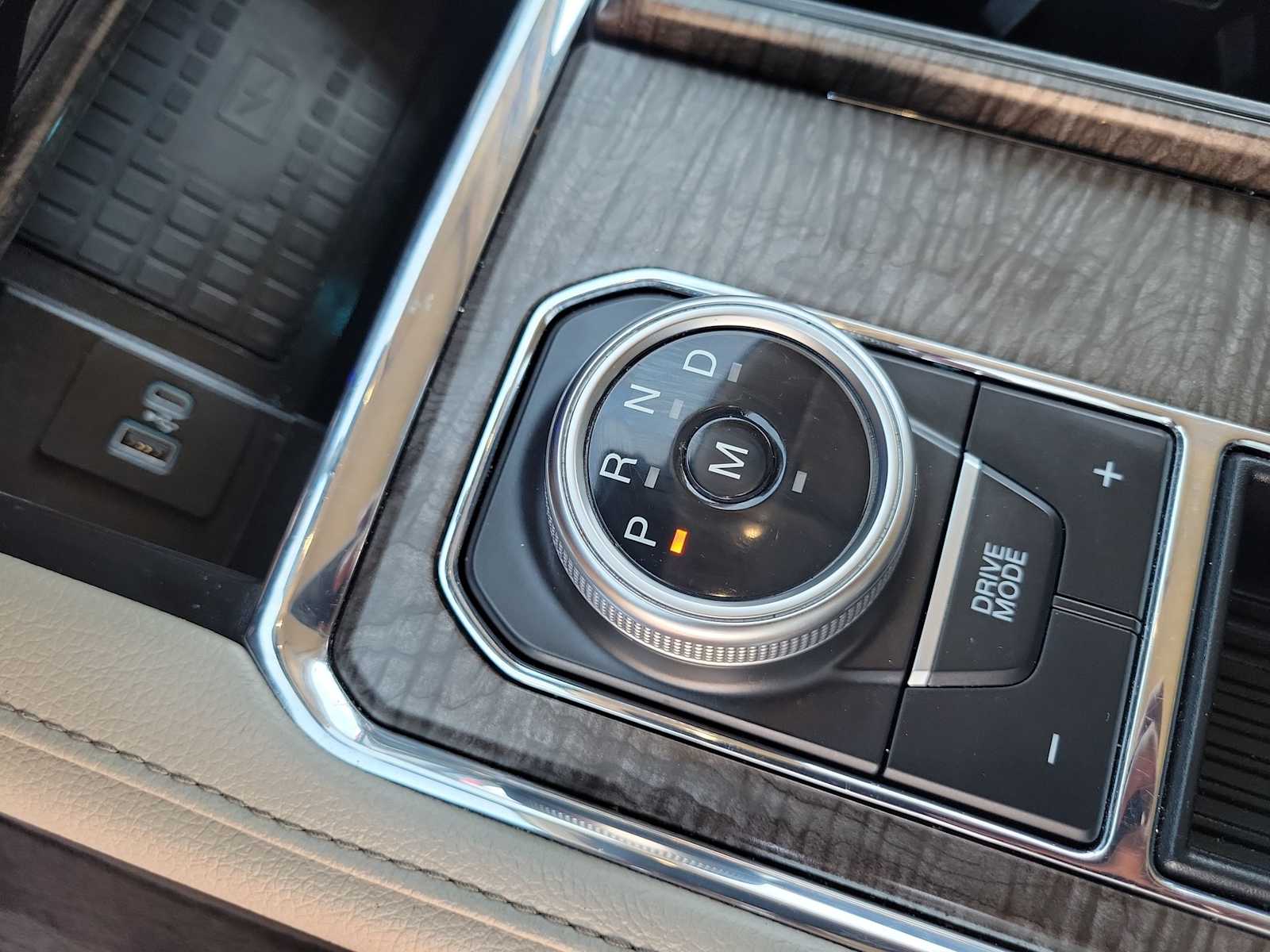 Thumbnail: 2021 Ford Expedition - 25