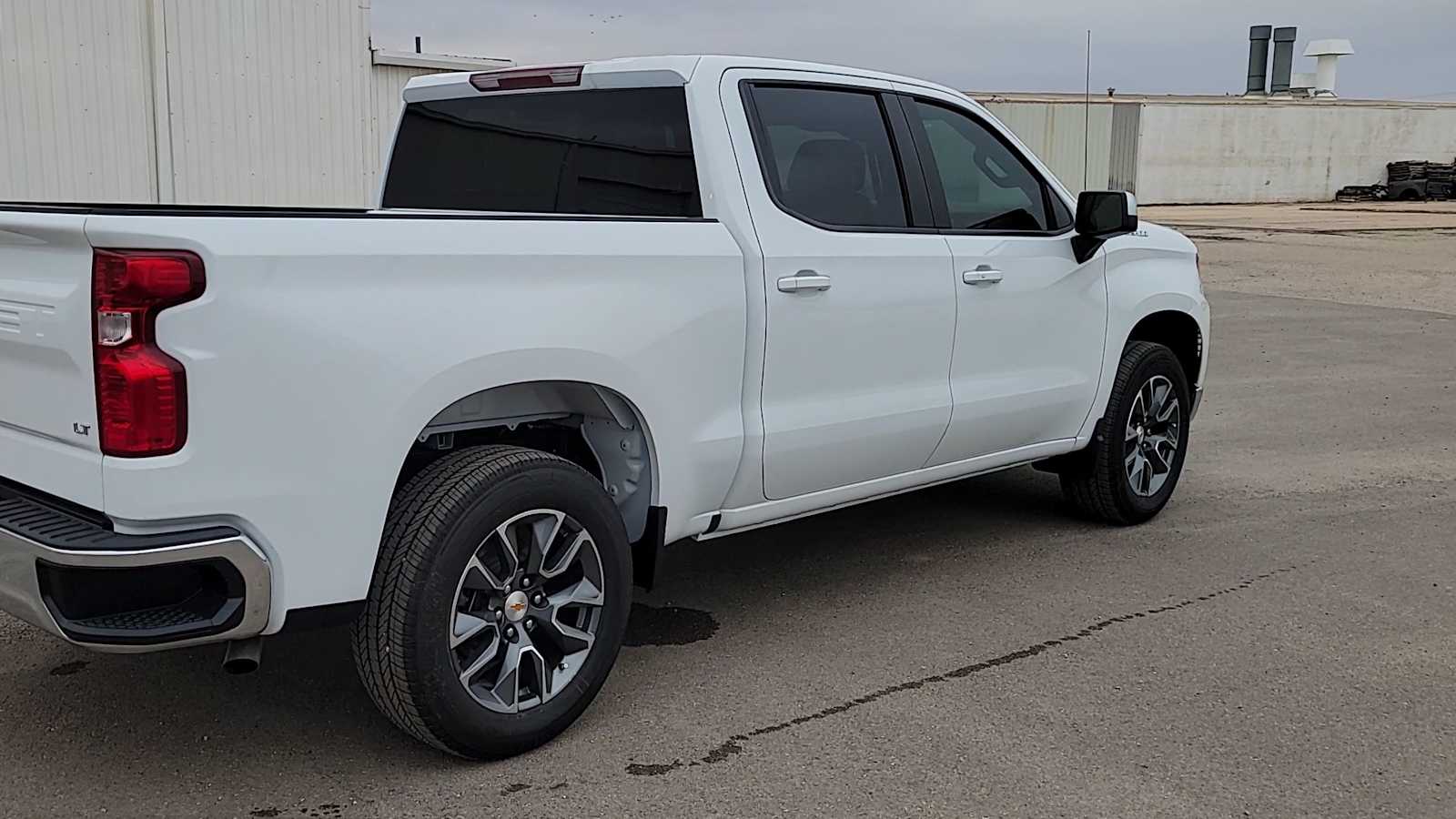 Thumbnail: 2026 Chevrolet Silverado 1500 - 8