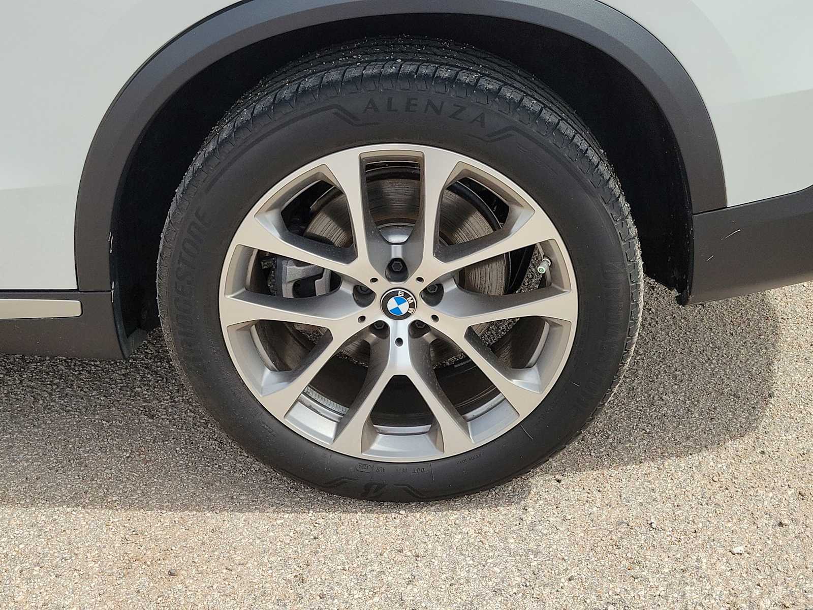 Thumbnail: 2025 BMW X5 - 12