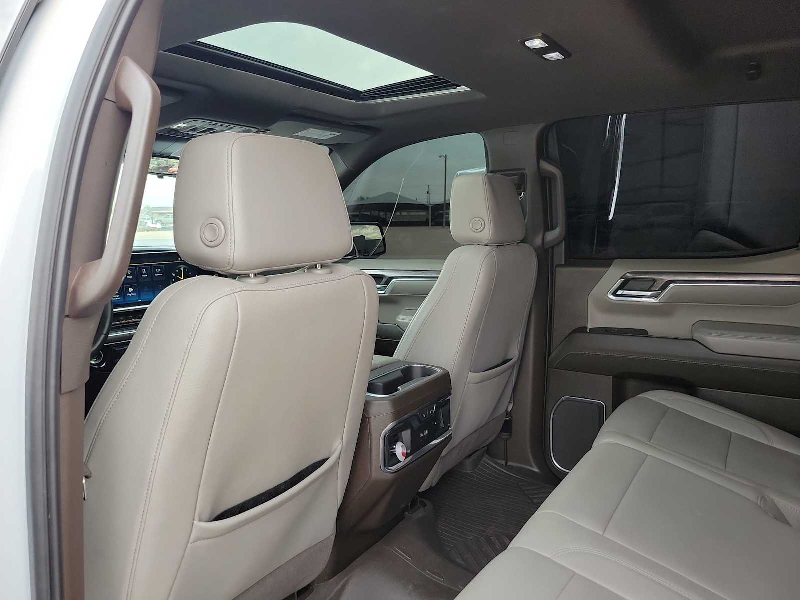 Thumbnail: 2024 Chevrolet Silverado 1500 - 16