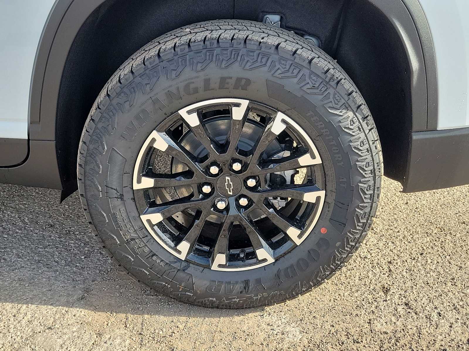 Thumbnail: 2026 Chevrolet Traverse - 12