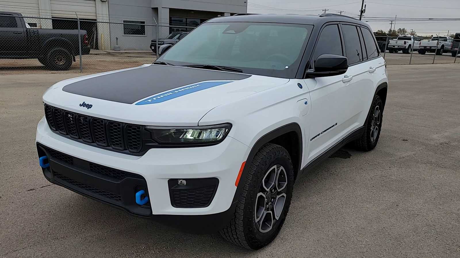 Thumbnail: 2022 Jeep Grand Cherokee - 4