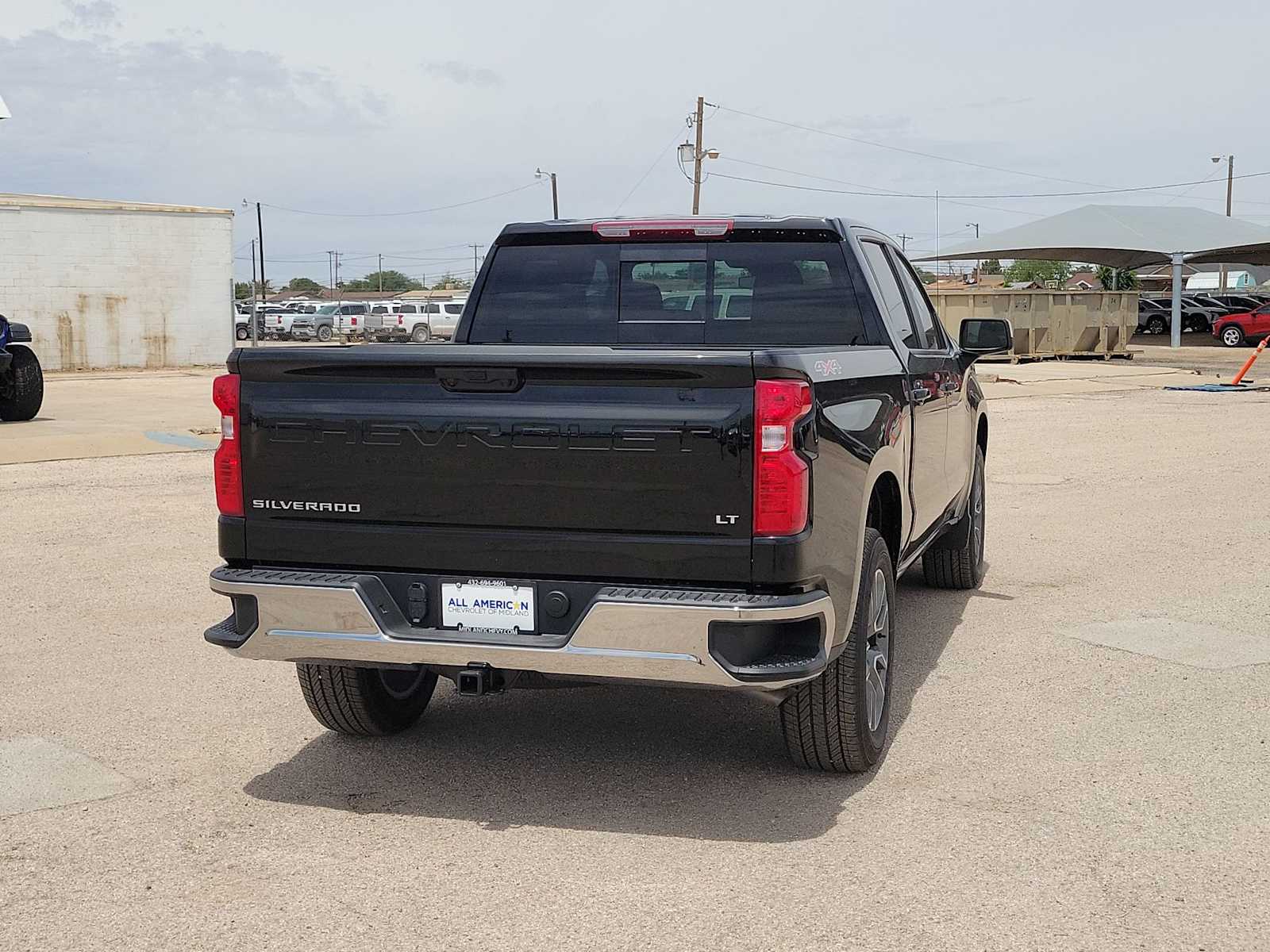 Thumbnail: 2026 Chevrolet Silverado 1500 - 8