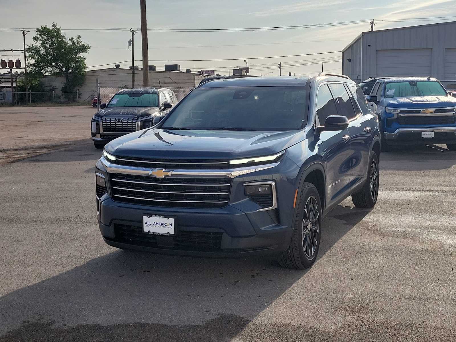 Thumbnail: 2026 Chevrolet Traverse - 4