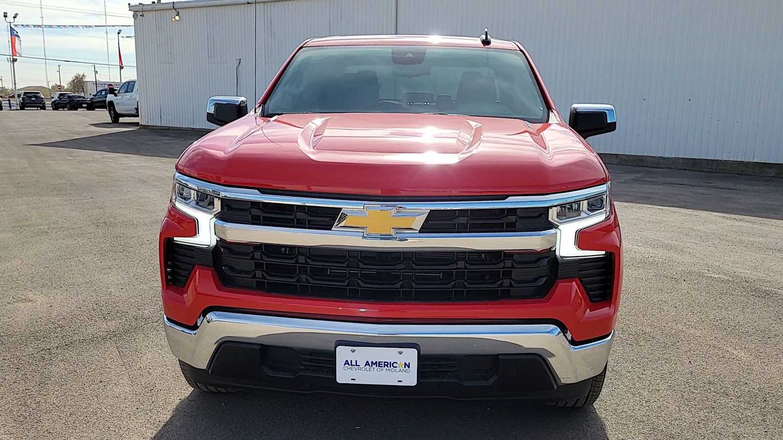 Thumbnail: 2026 Chevrolet Silverado 1500 - 3