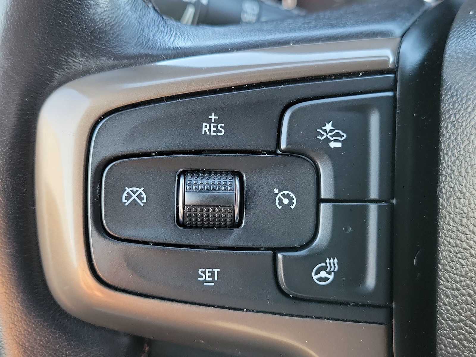 Thumbnail: 2021 Chevrolet Suburban - 22