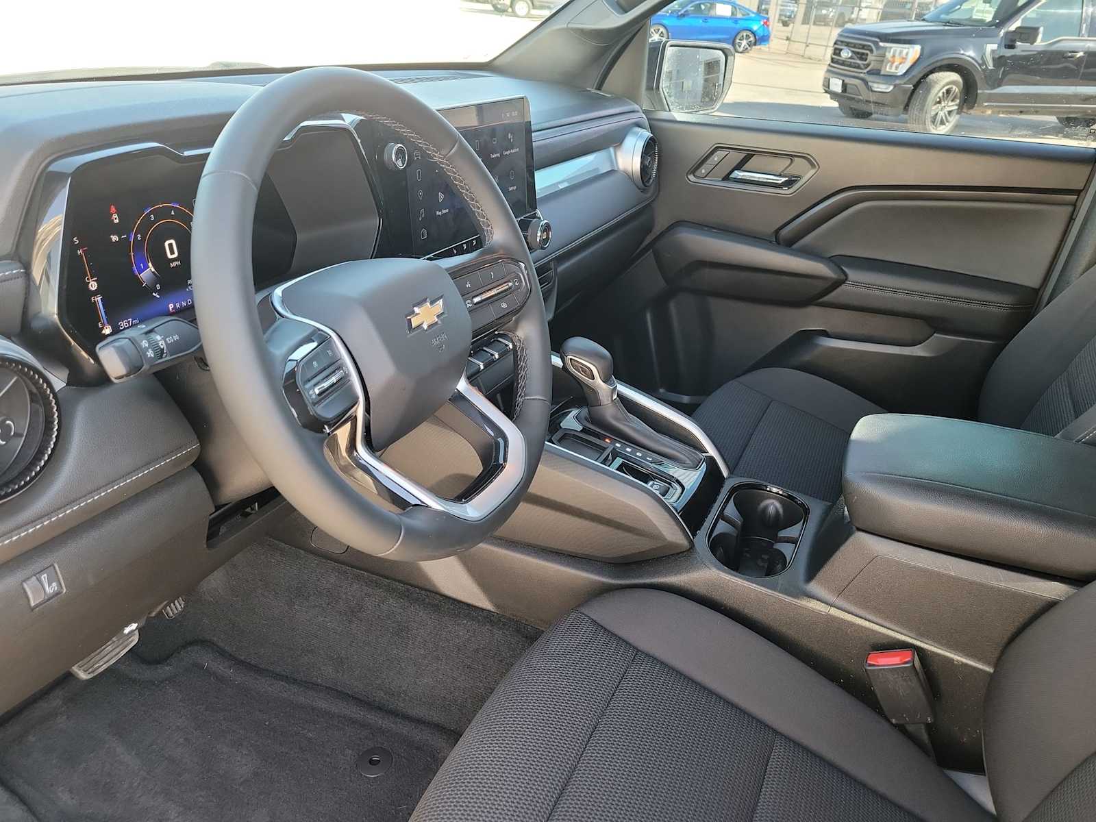 Thumbnail: 2023 Chevrolet Colorado - 10