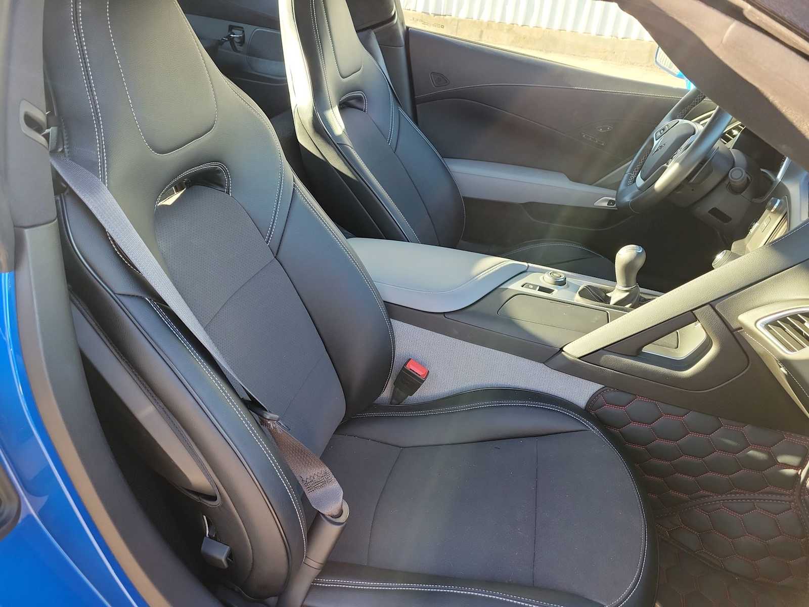 Thumbnail: 2015 Chevrolet Corvette - 21