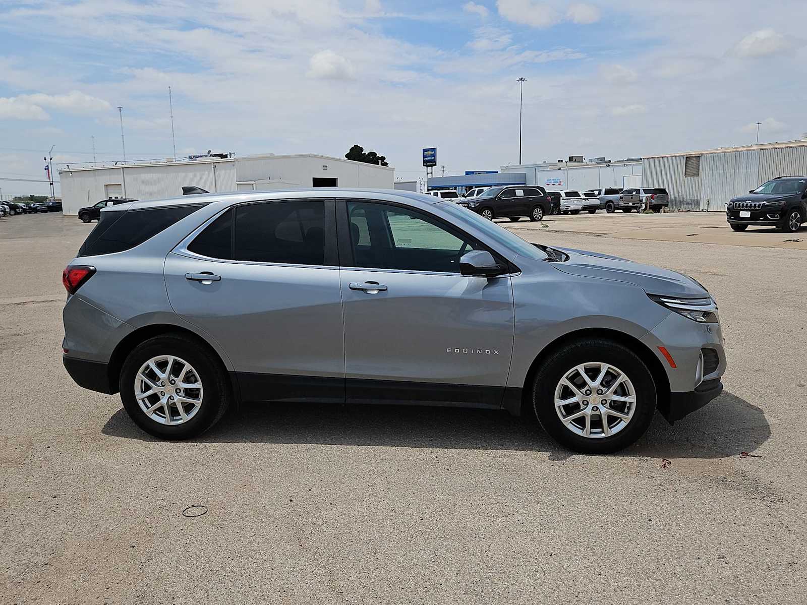 Thumbnail: 2024 Chevrolet Equinox - 9