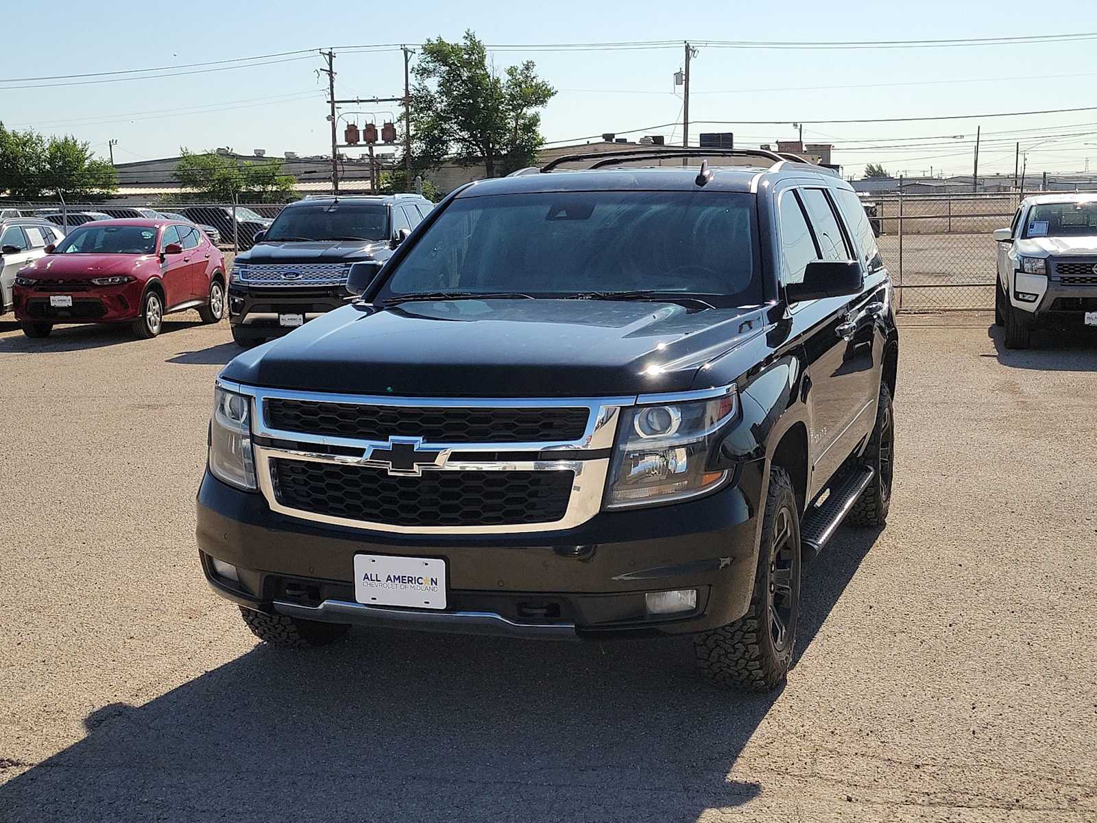 Thumbnail: 2019 Chevrolet Tahoe - 4