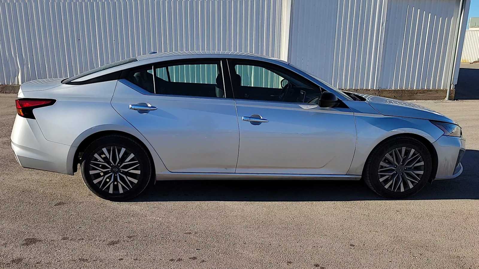 Thumbnail: 2024 Nissan Altima - 9