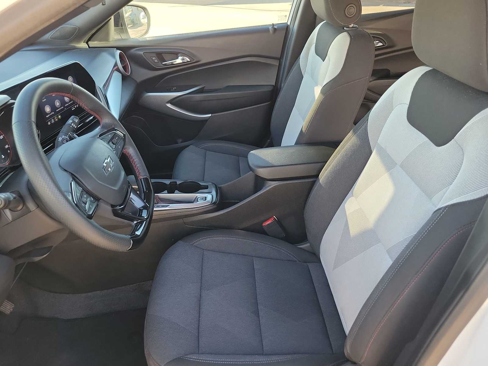 Thumbnail: 2025 Chevrolet Trax - 19