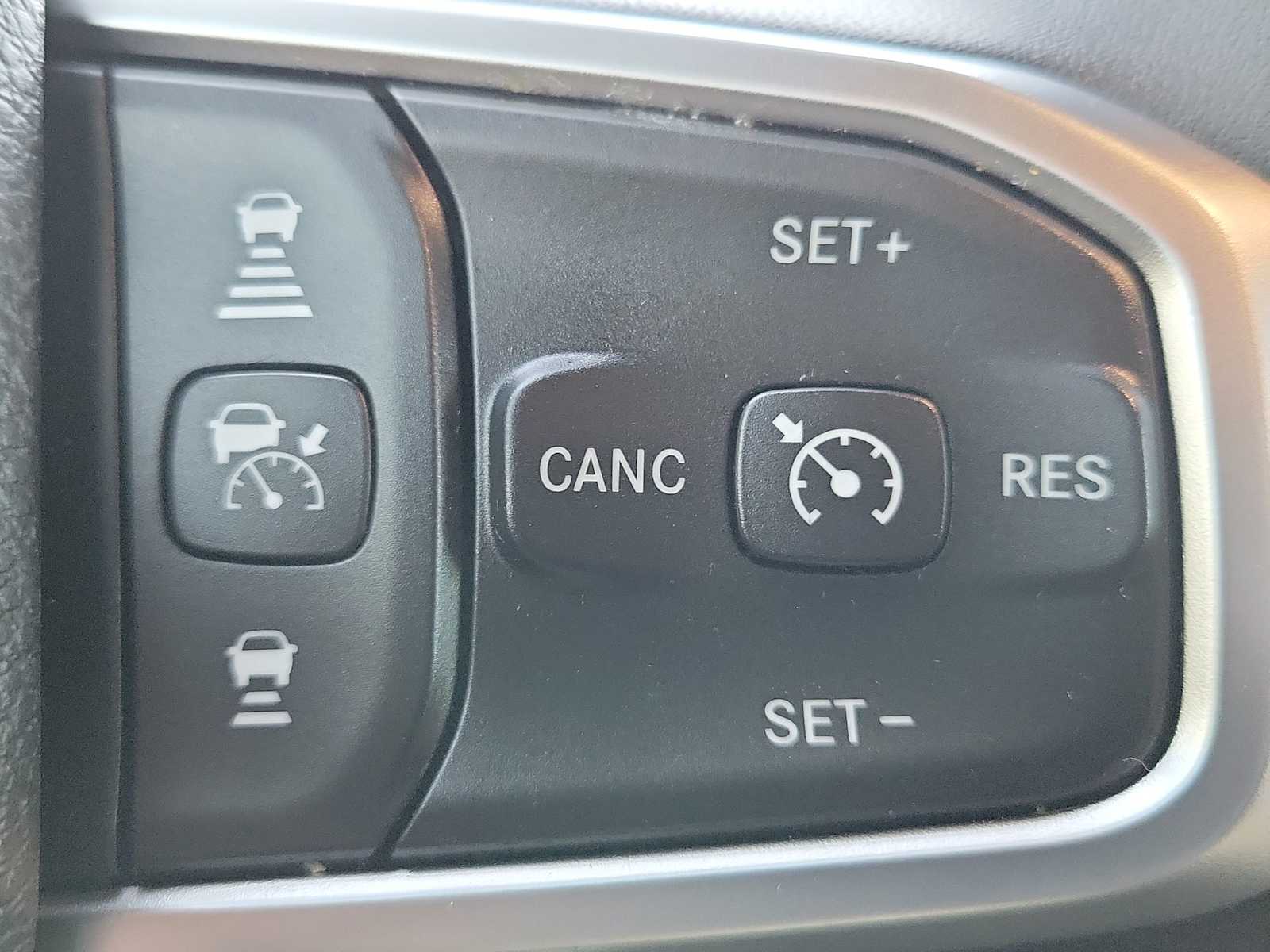 Thumbnail: 2025 RAM 1500 - 27