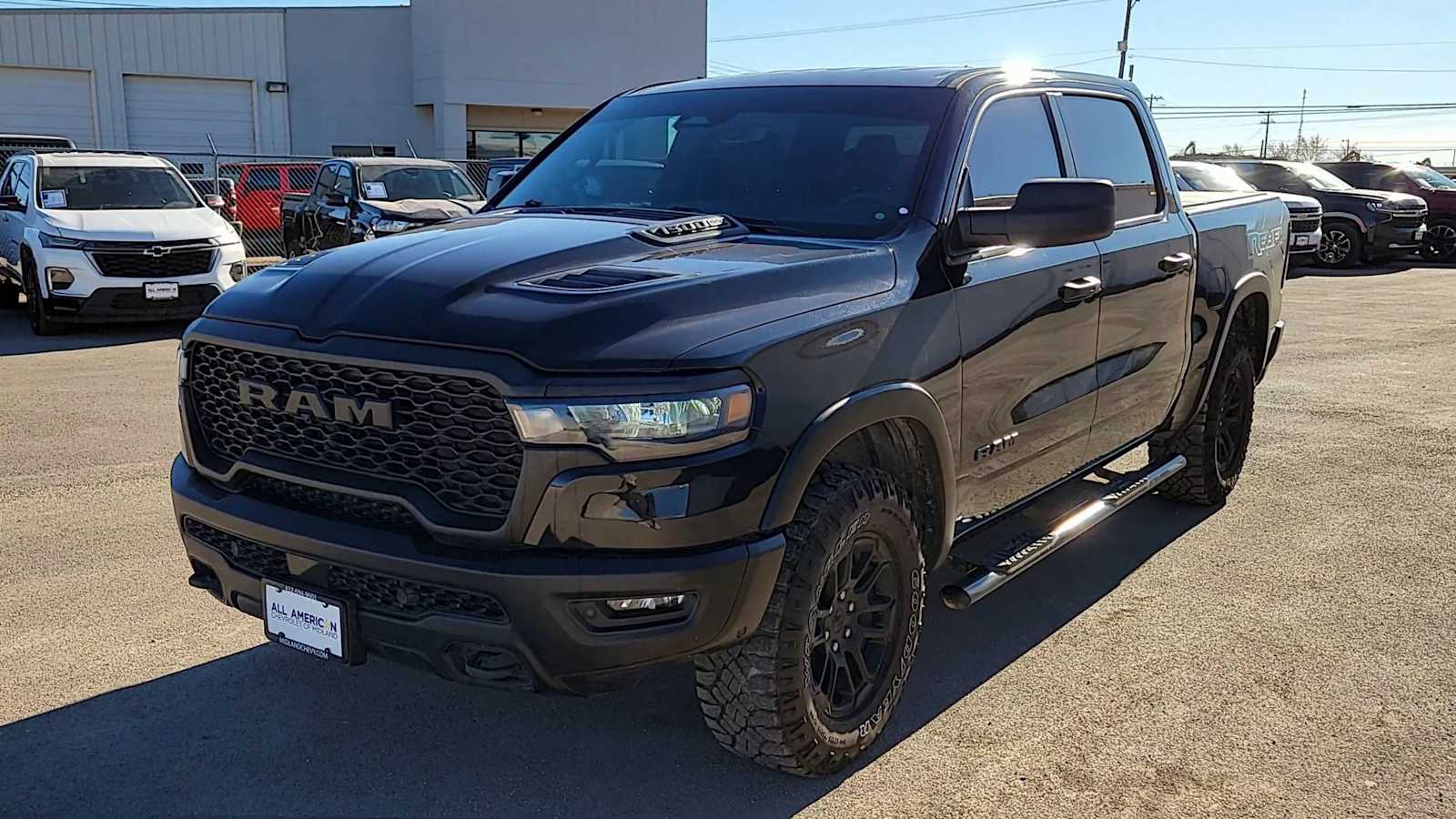 Thumbnail: 2025 RAM 1500 - 6