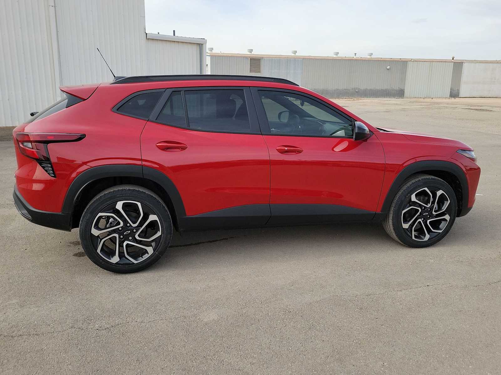 Thumbnail: 2026 Chevrolet Trax - 9