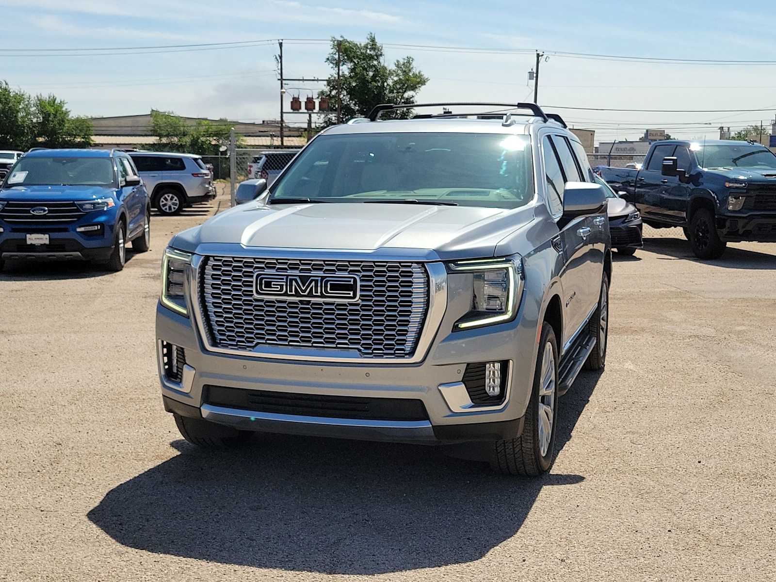 Thumbnail: 2023 GMC Yukon - 4