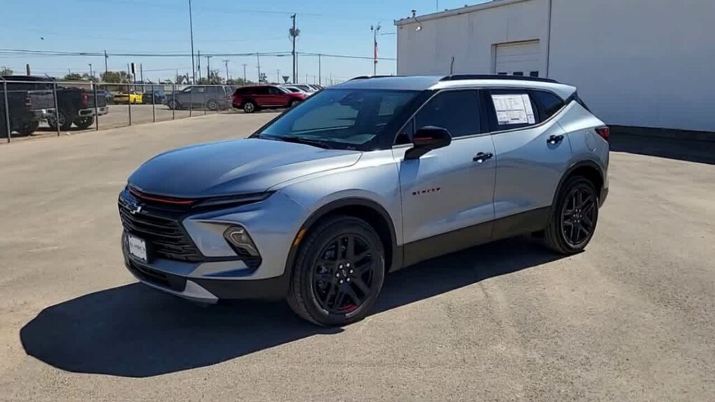New 2025 Chevrolet Blazer LT w/2LT SUV