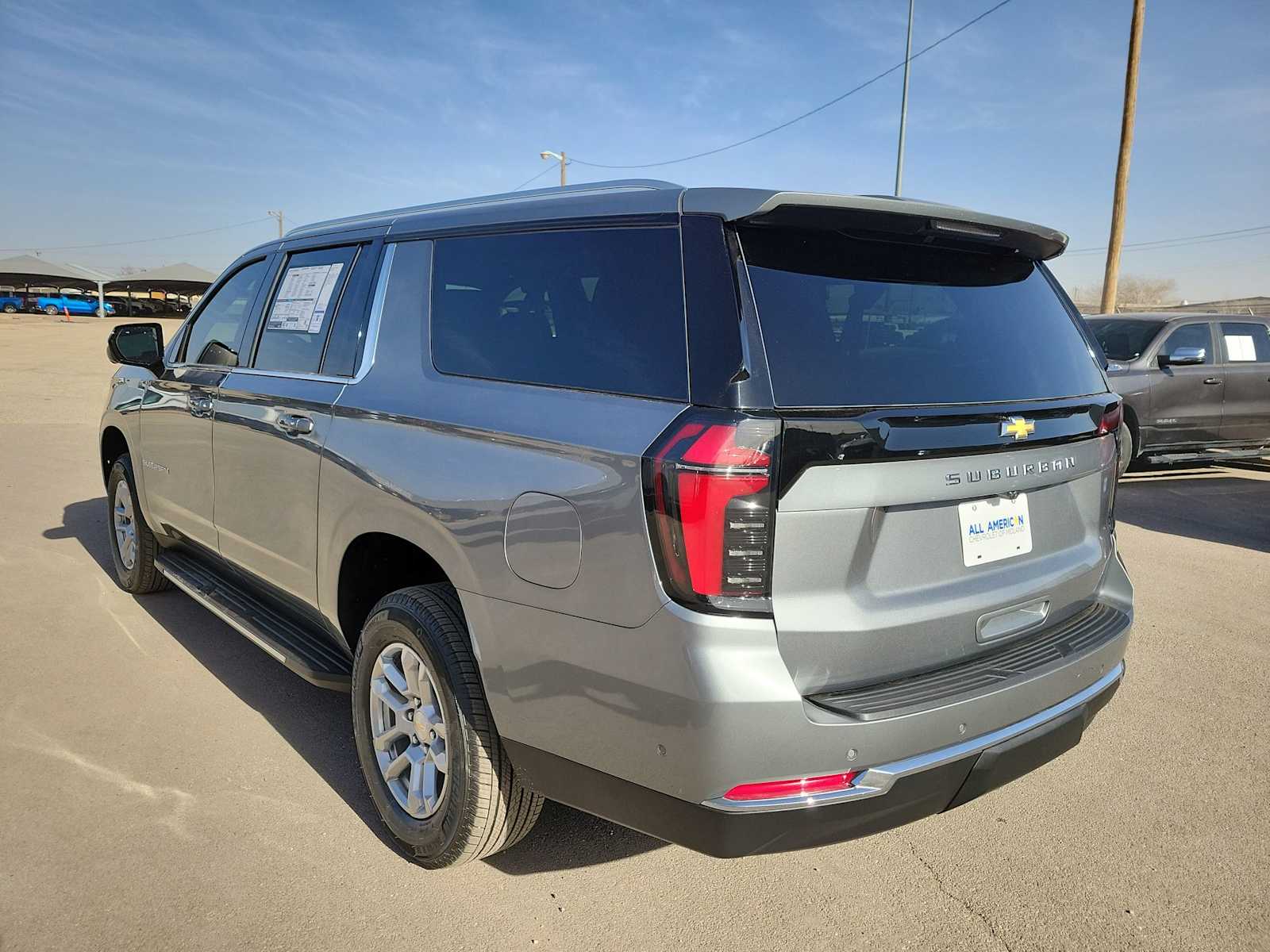 Thumbnail: 2026 Chevrolet Suburban - 12