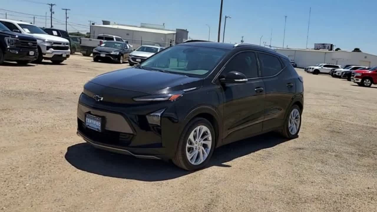 Thumbnail: 2023 Chevrolet Bolt EUV - 4