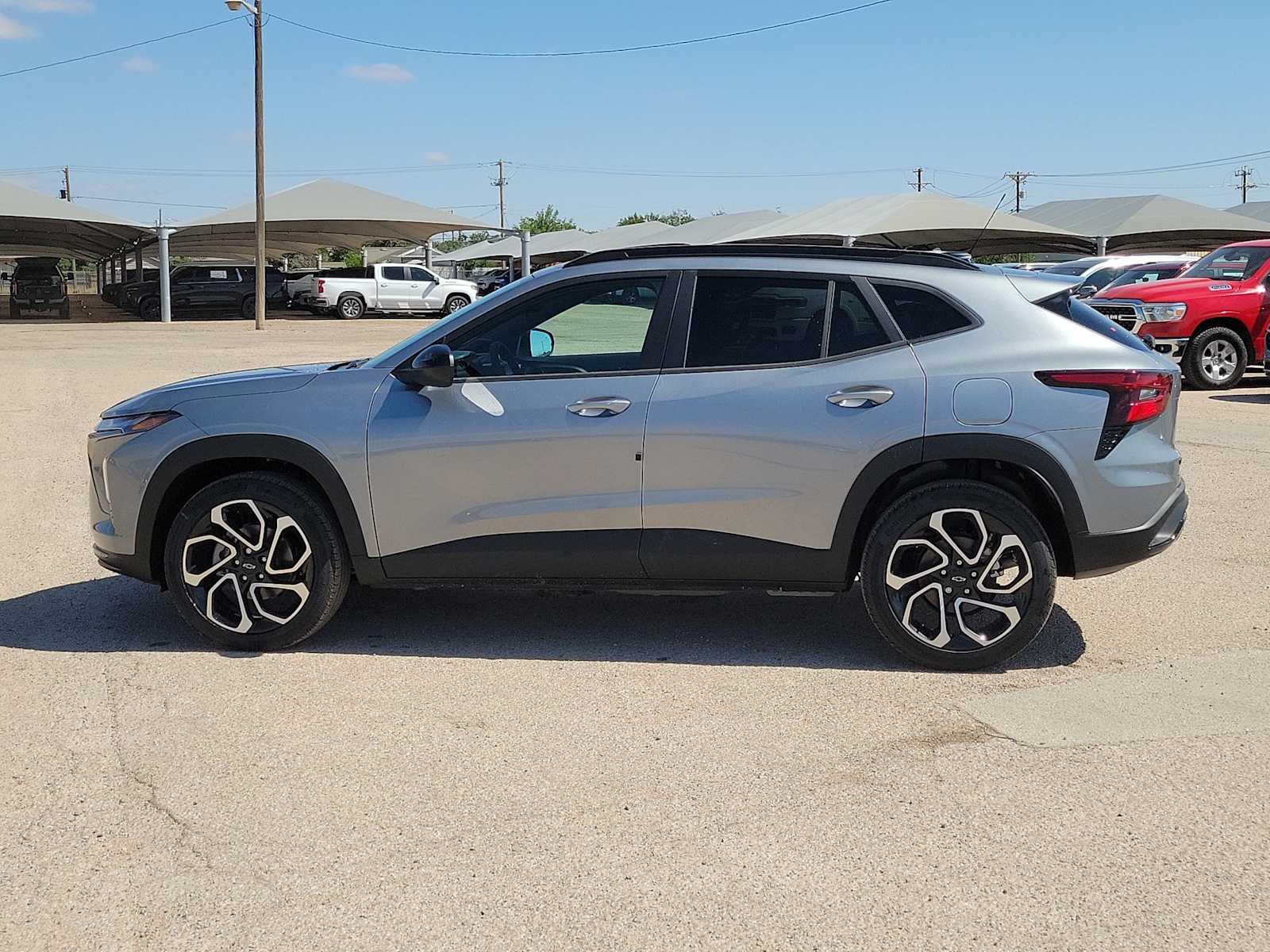 Thumbnail: 2026 Chevrolet Trax - 5