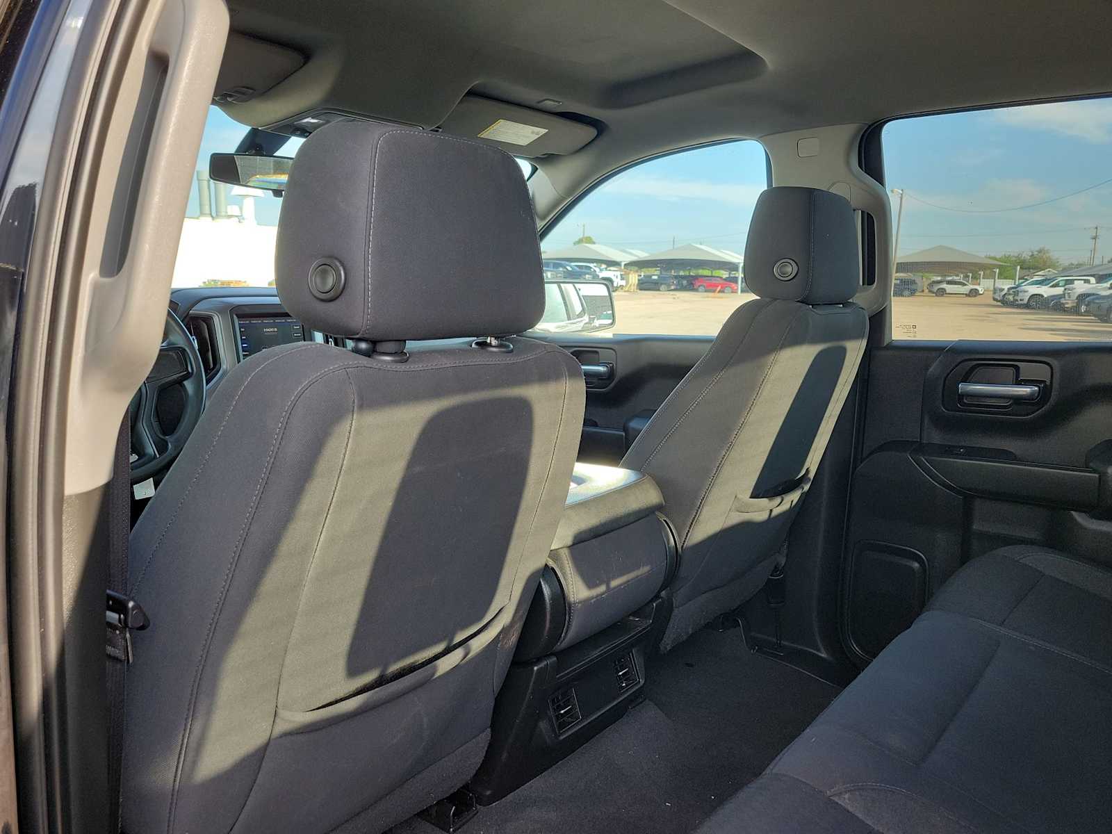 Thumbnail: 2022 Chevrolet Silverado 1500 - 16