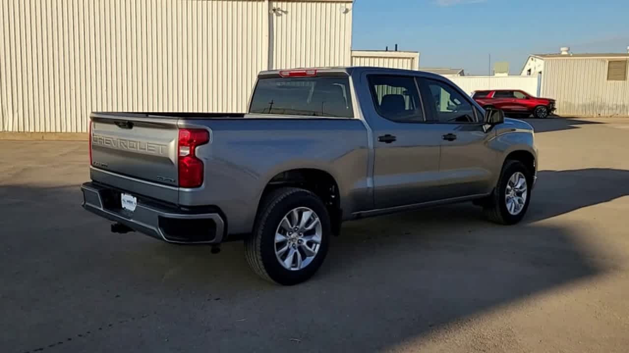 Thumbnail: 2026 Chevrolet Silverado 1500 - 8