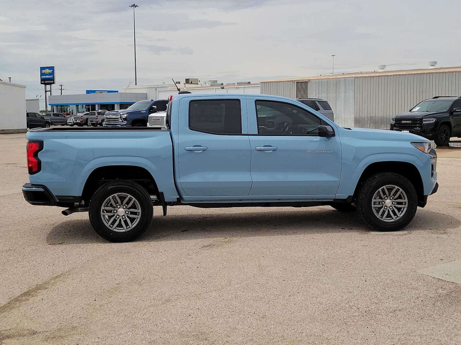 Thumbnail: 2026 Chevrolet Colorado - 9