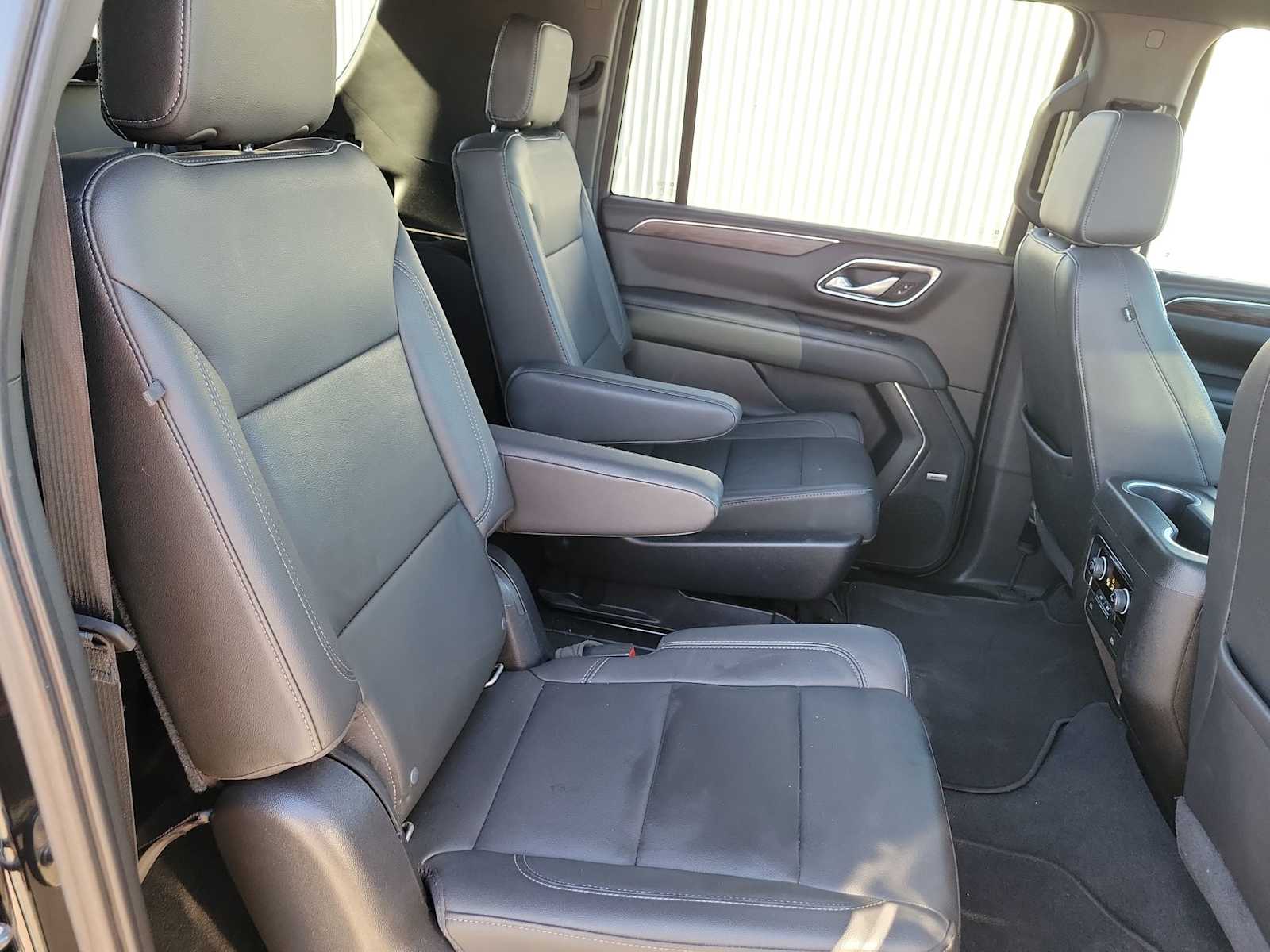 Thumbnail: 2021 Chevrolet Suburban - 21